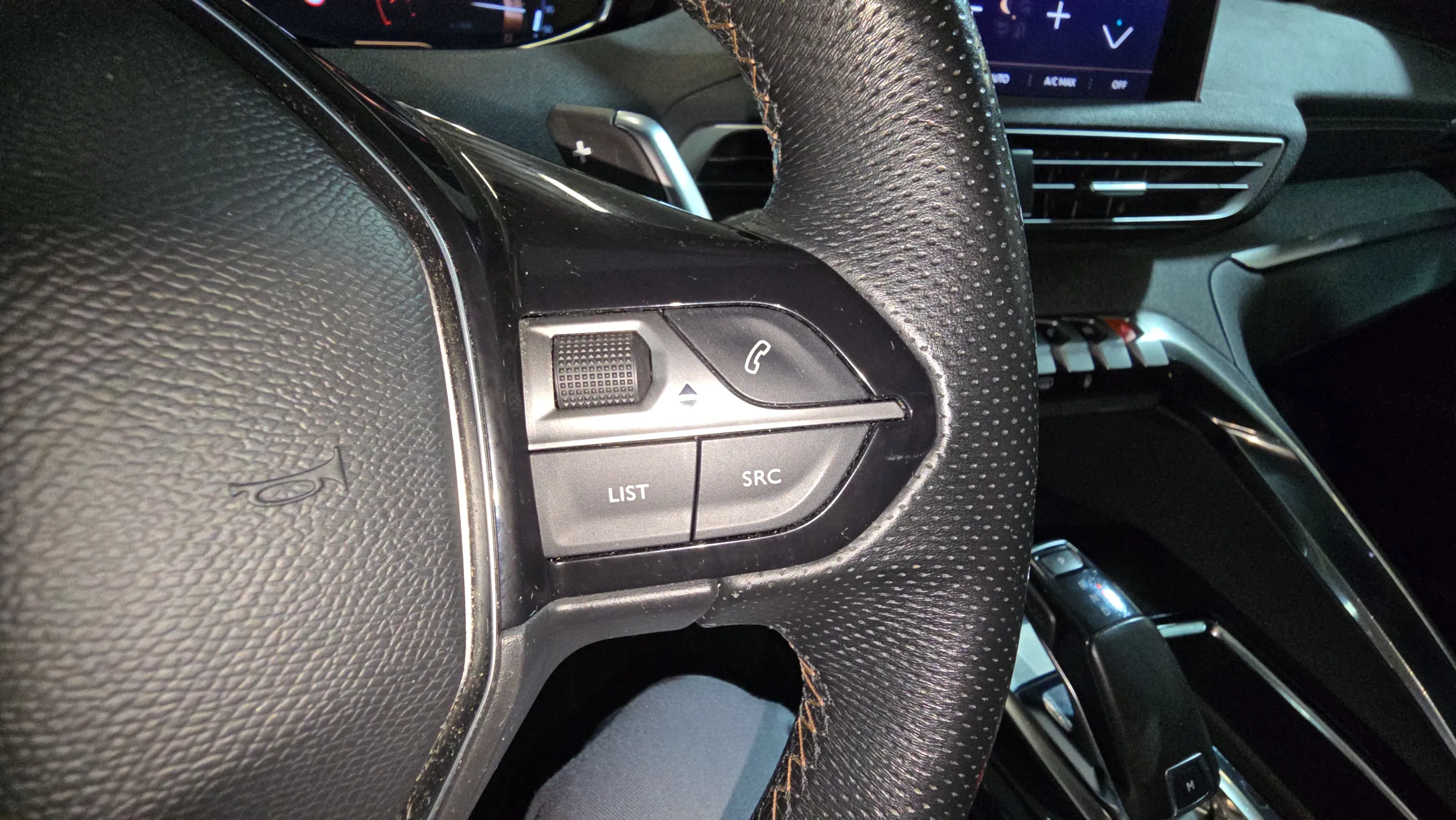 Peugeot 3008 1.2 PureTech GT Line EAT8 - foto 13