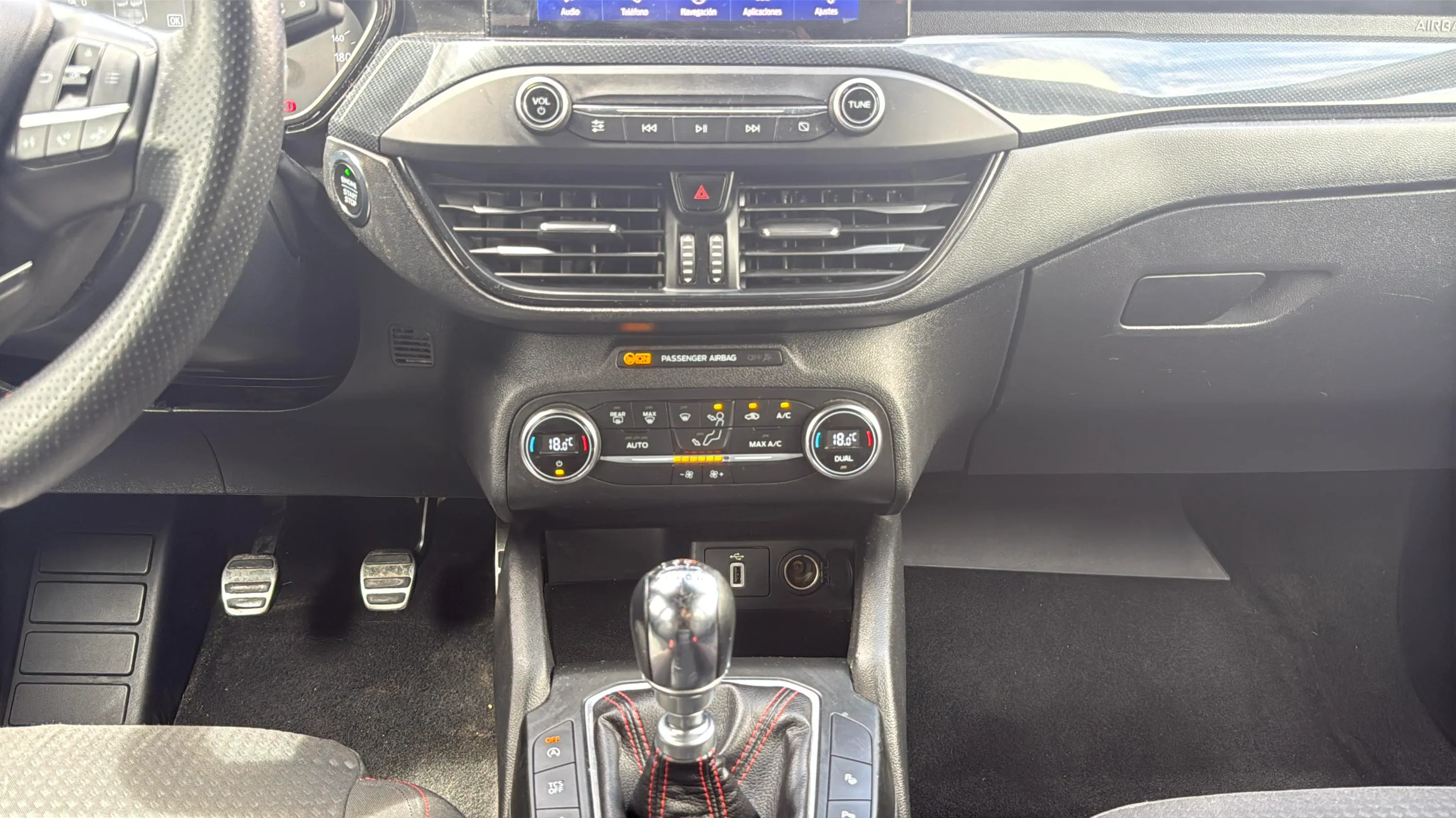 Ford Focus 1.0 EcoBoost ST-Line - foto 19