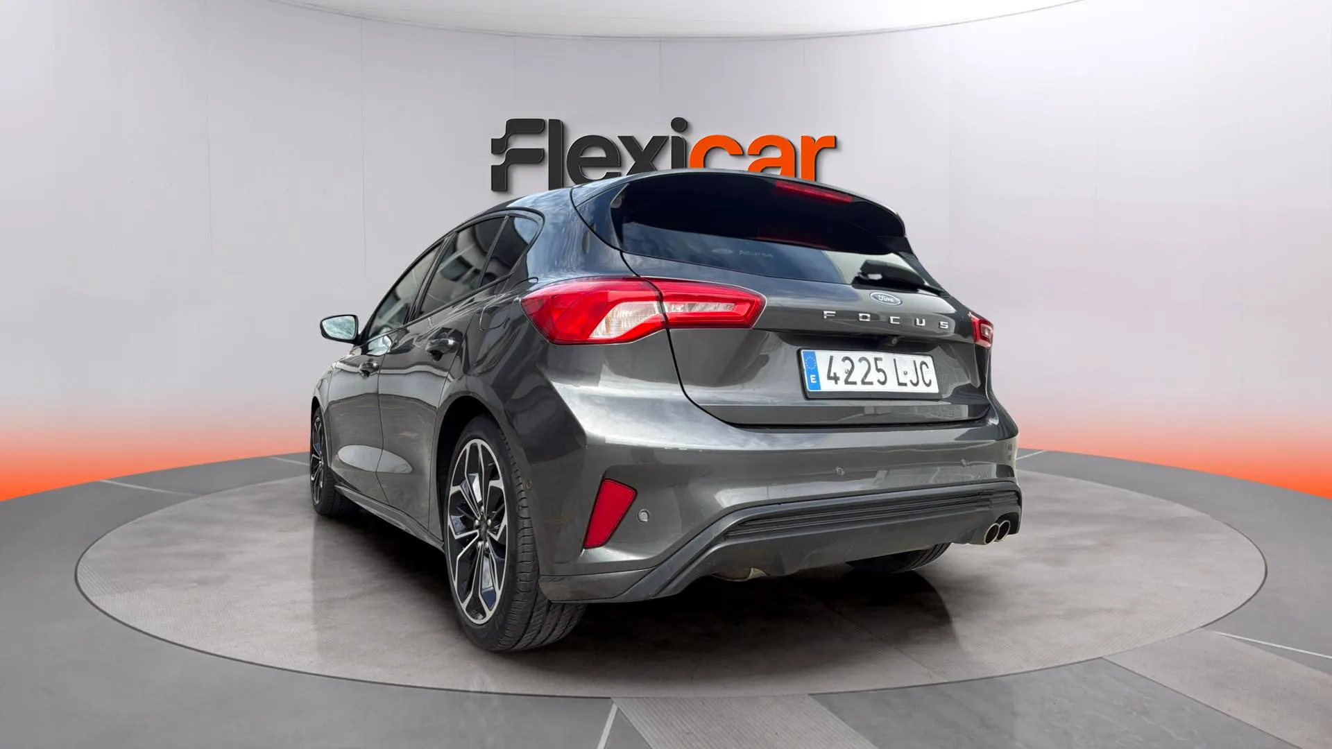 Ford Focus 1.0 EcoBoost ST-Line - foto 5
