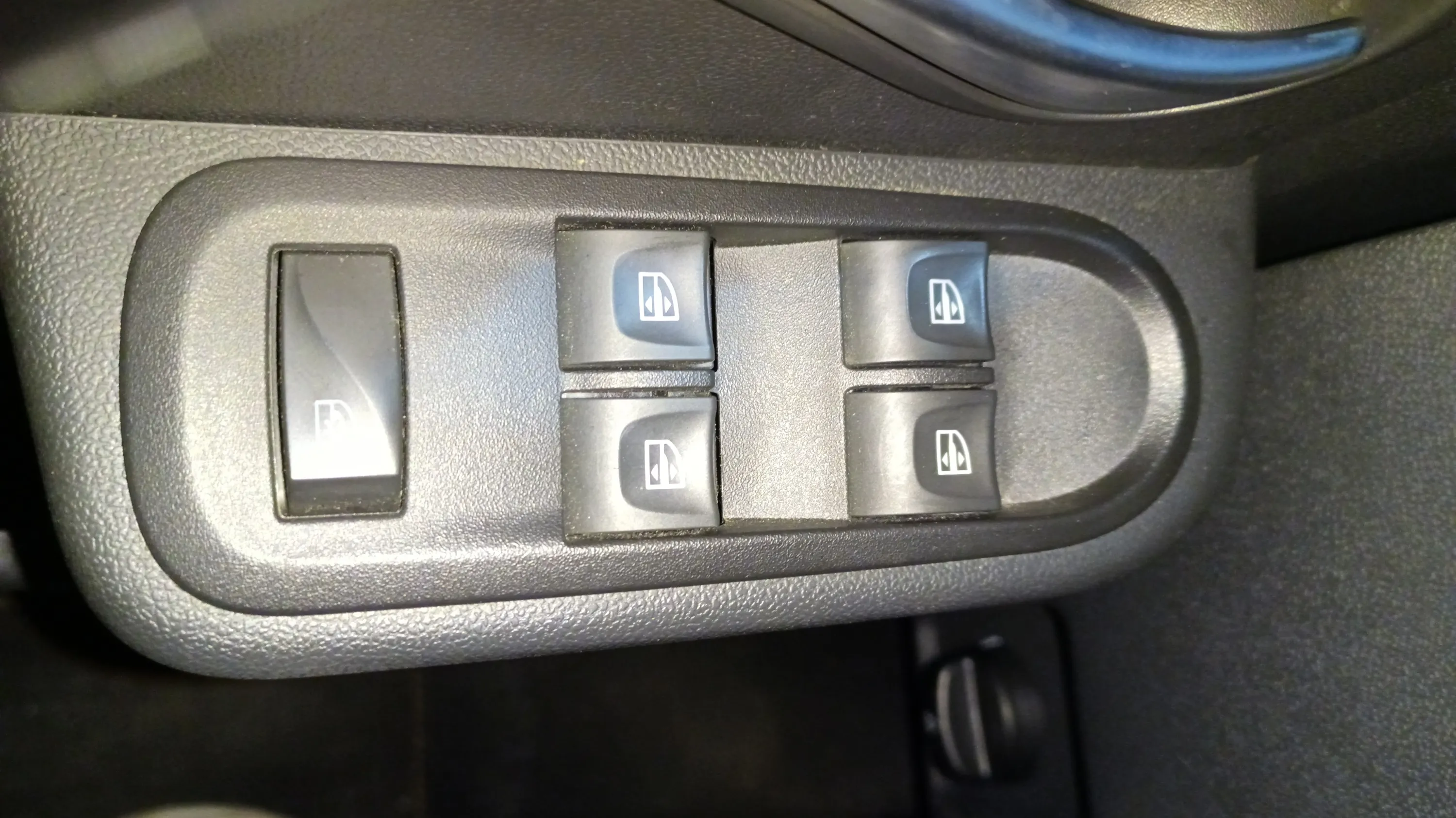 Dacia Duster Ambiance TCe 4x2 2017 - foto 19