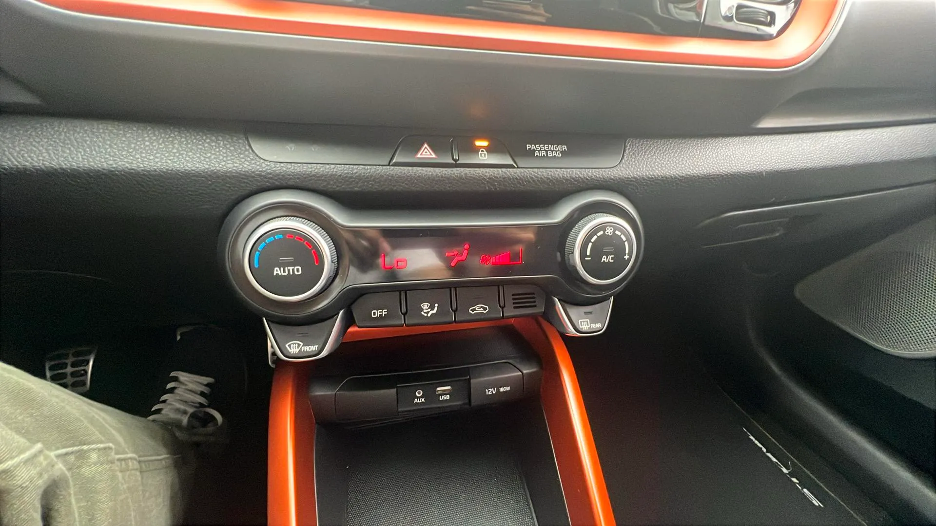 Kia Stonic 1.0 T-GDi Tech - foto 23