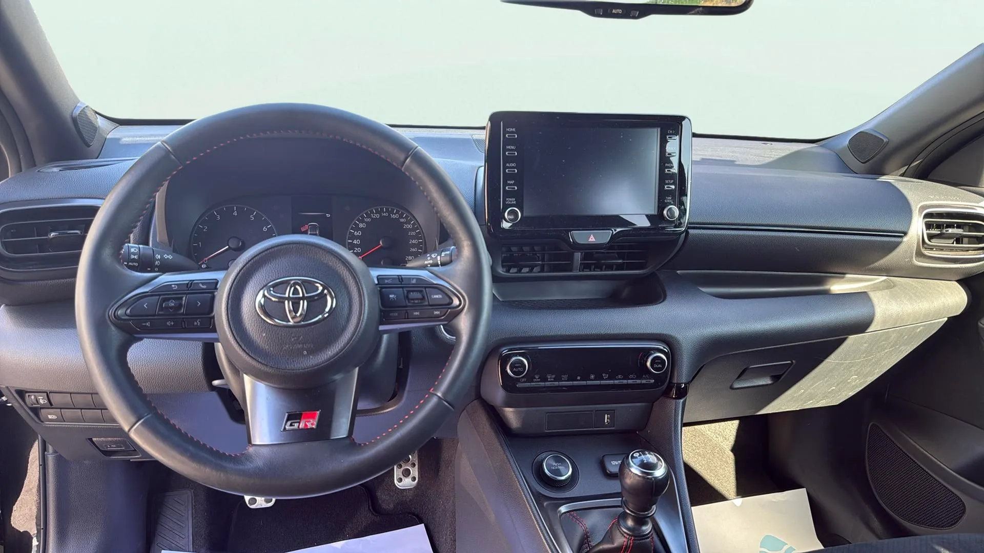 Toyota GR Yaris 1.6 - foto 12