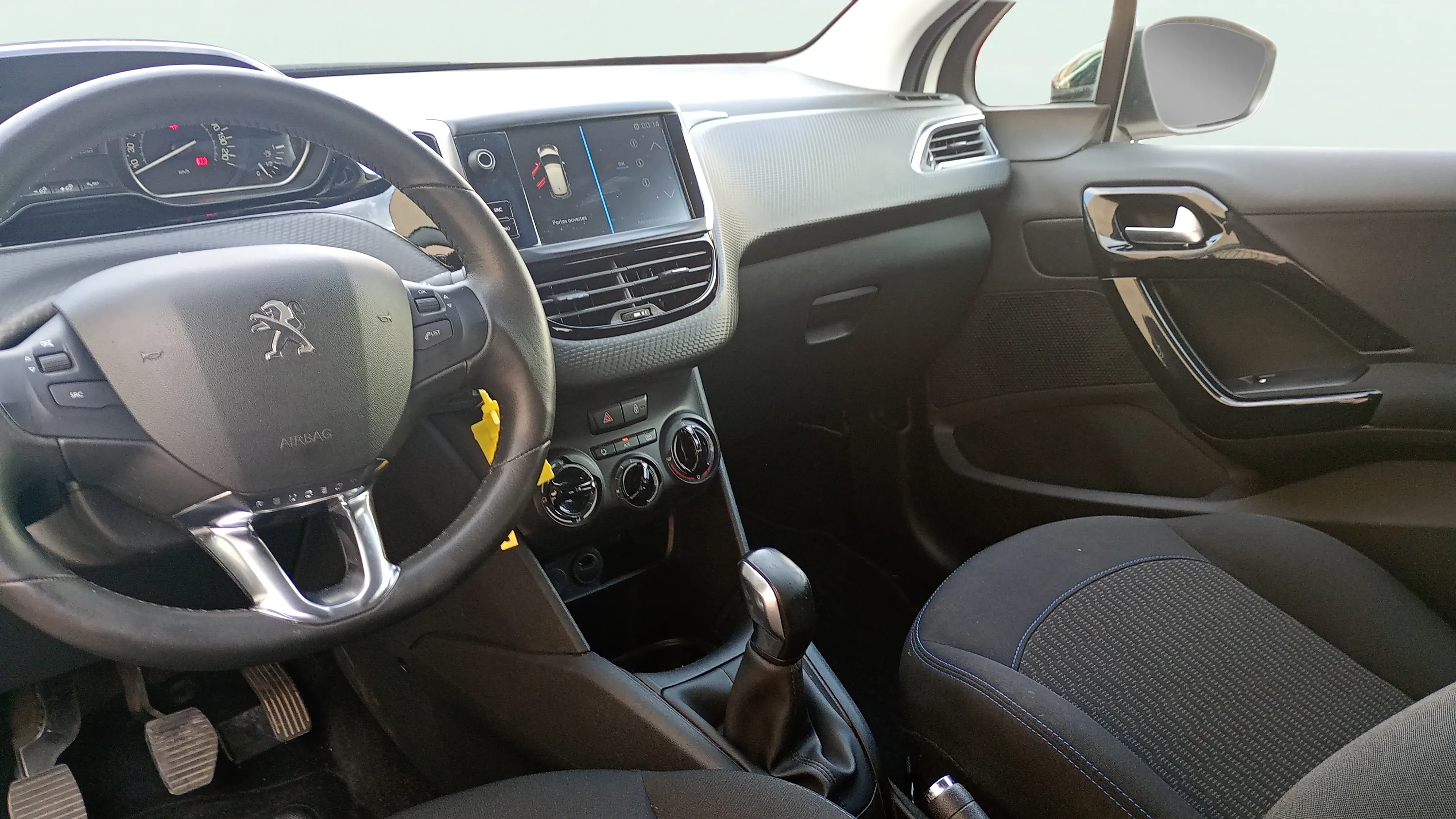 Peugeot 208 Active PureTech - foto 19