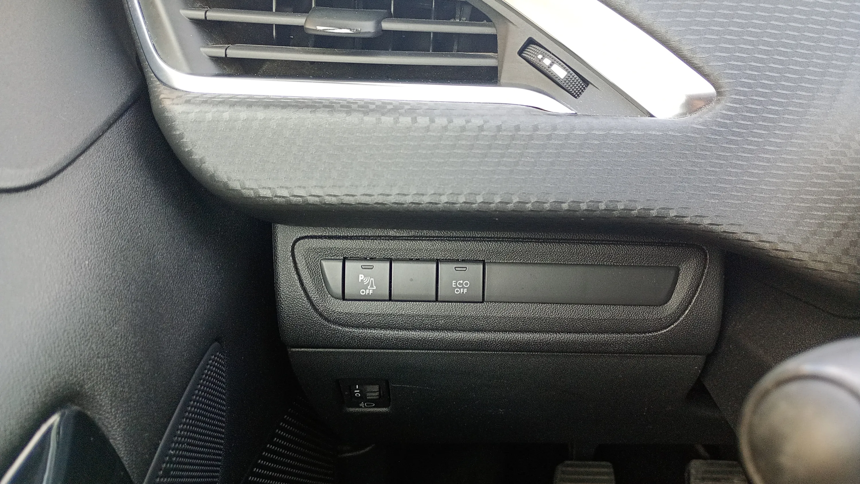Peugeot 208 Active PureTech - foto 15