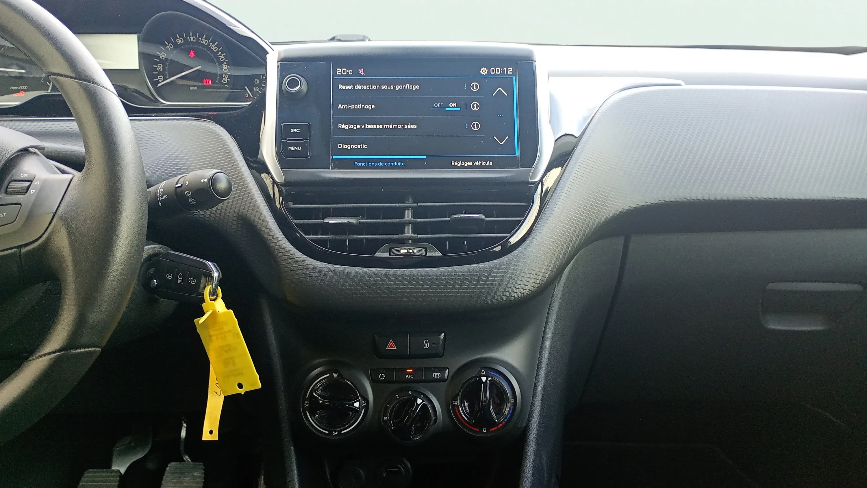 Peugeot 208 Active PureTech - foto 13