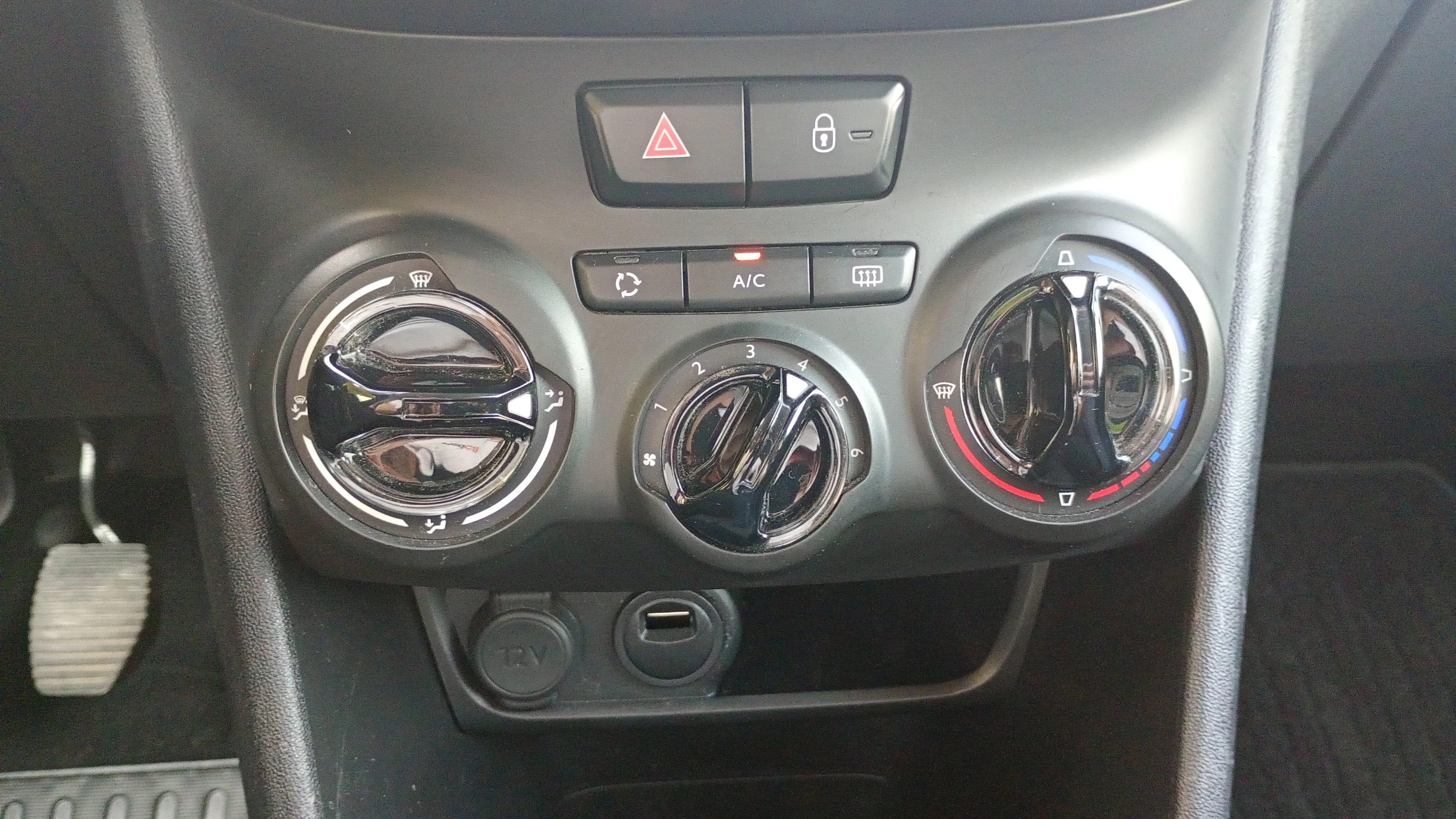 Peugeot 208 Active PureTech - foto 16