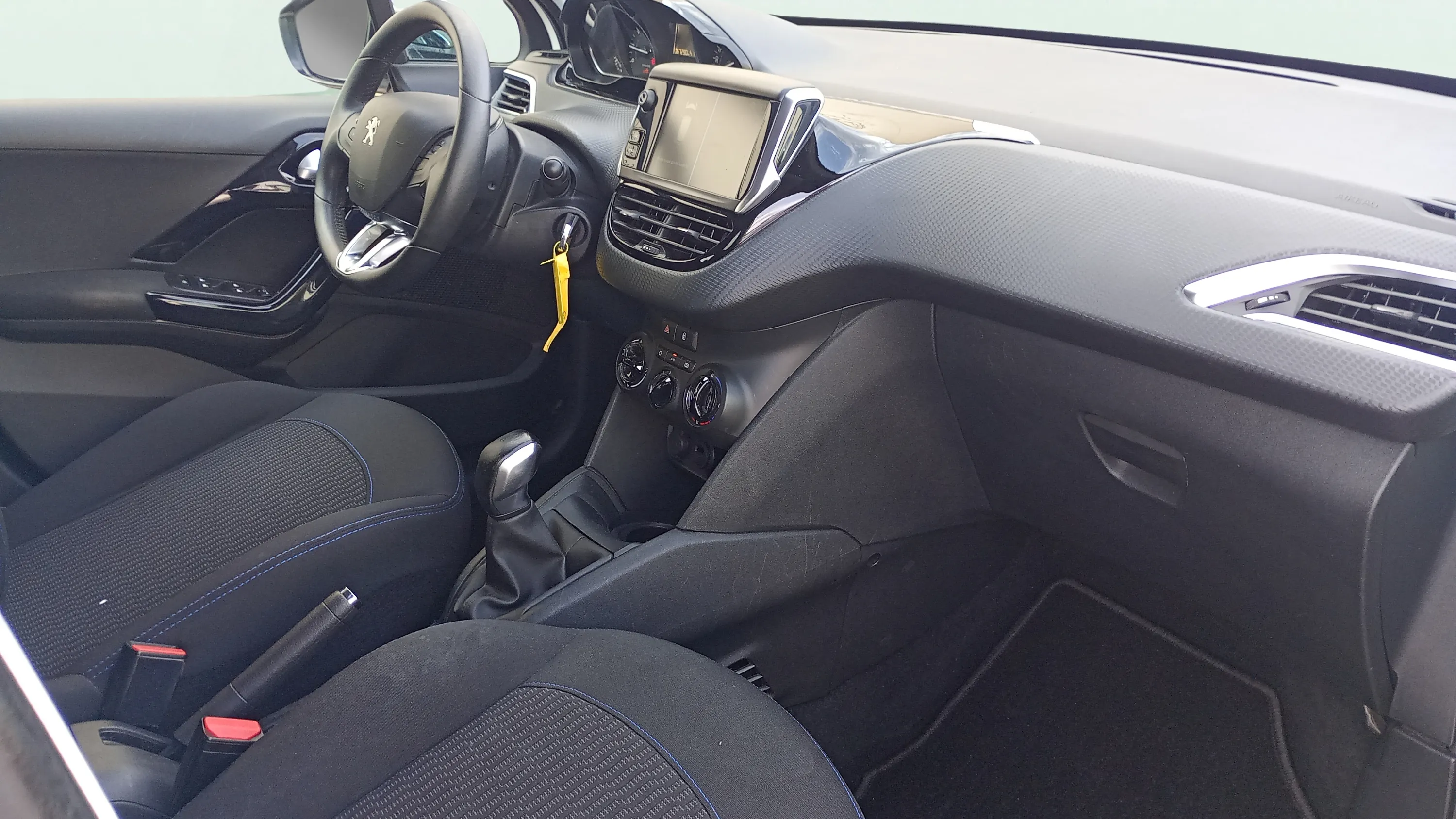 Peugeot 208 Active PureTech - foto 7