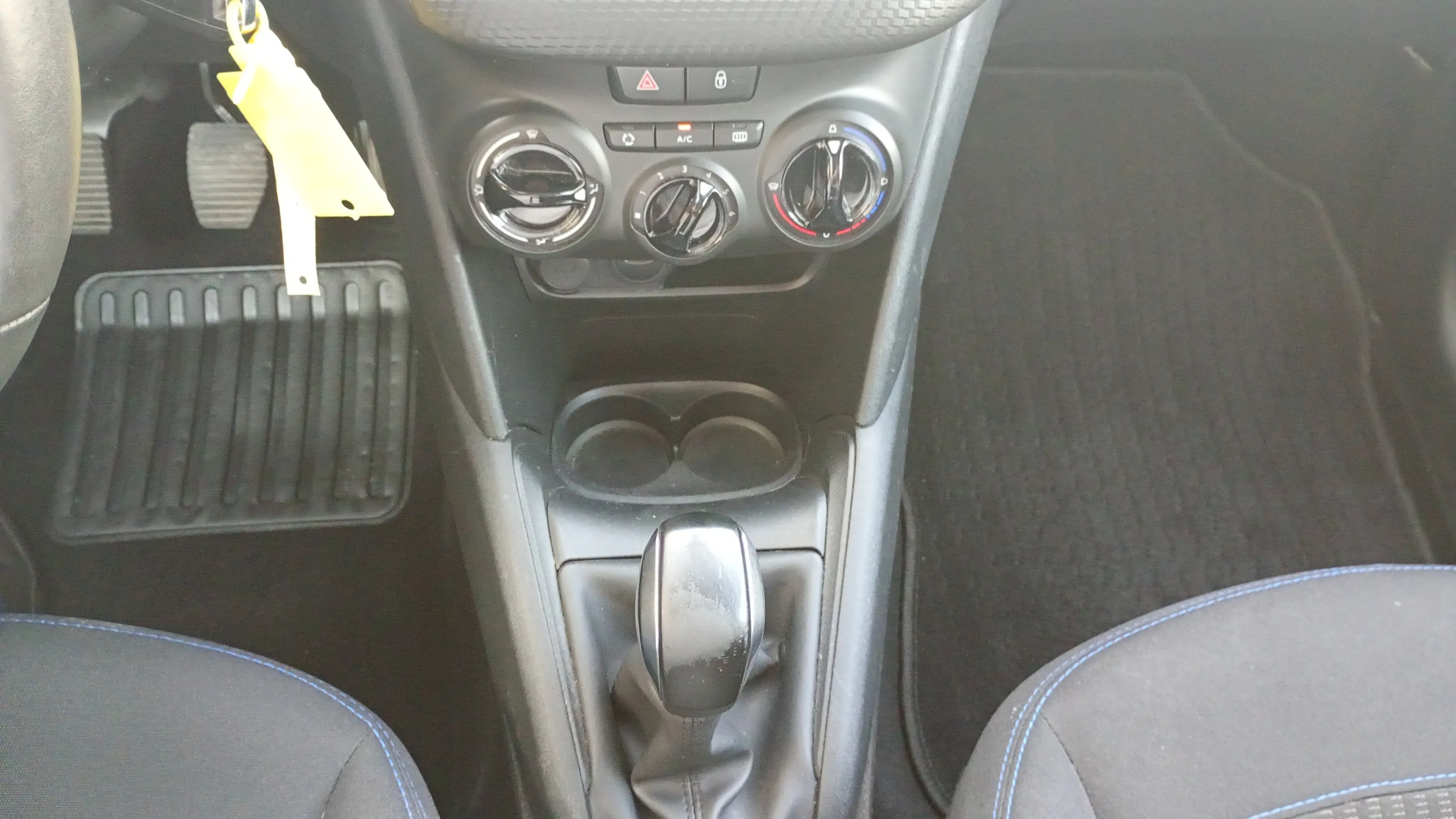 Peugeot 208 Active PureTech - foto 18