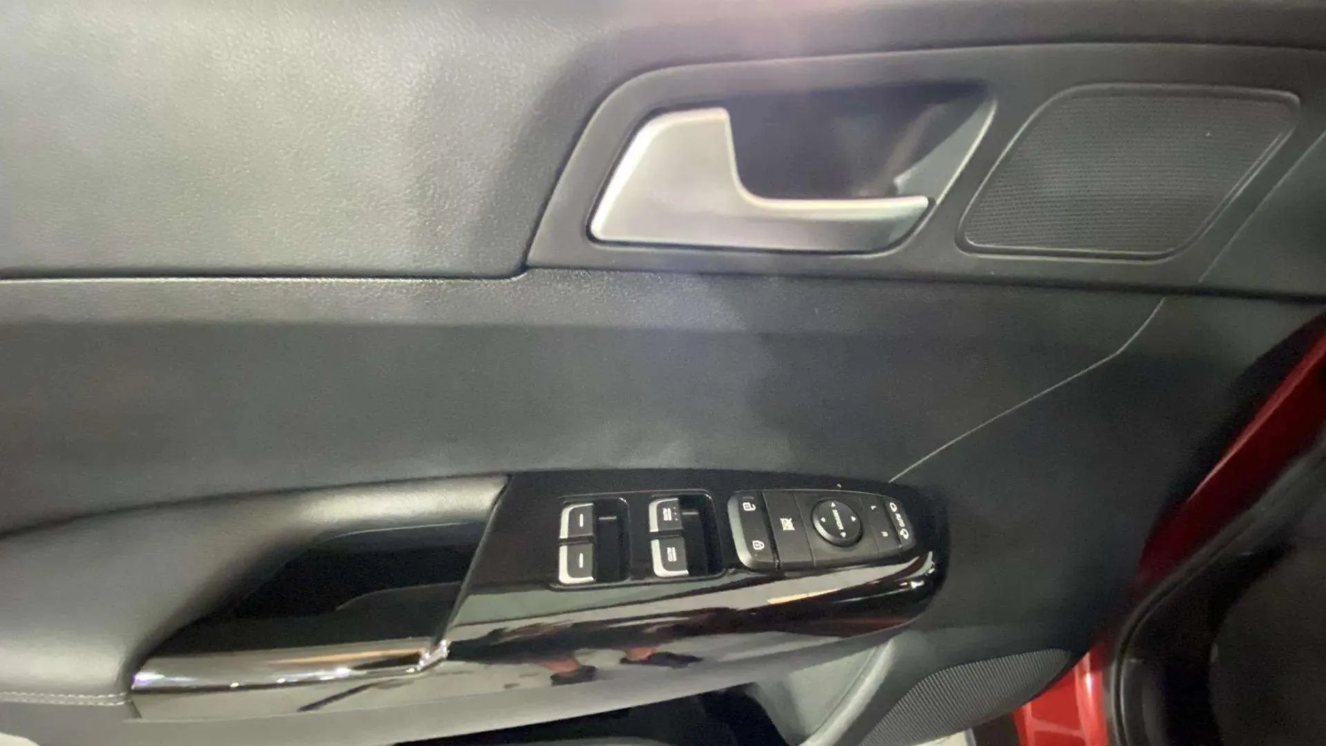 Kia Sportage 1.6 MHEV Drive 4x2 - foto 19