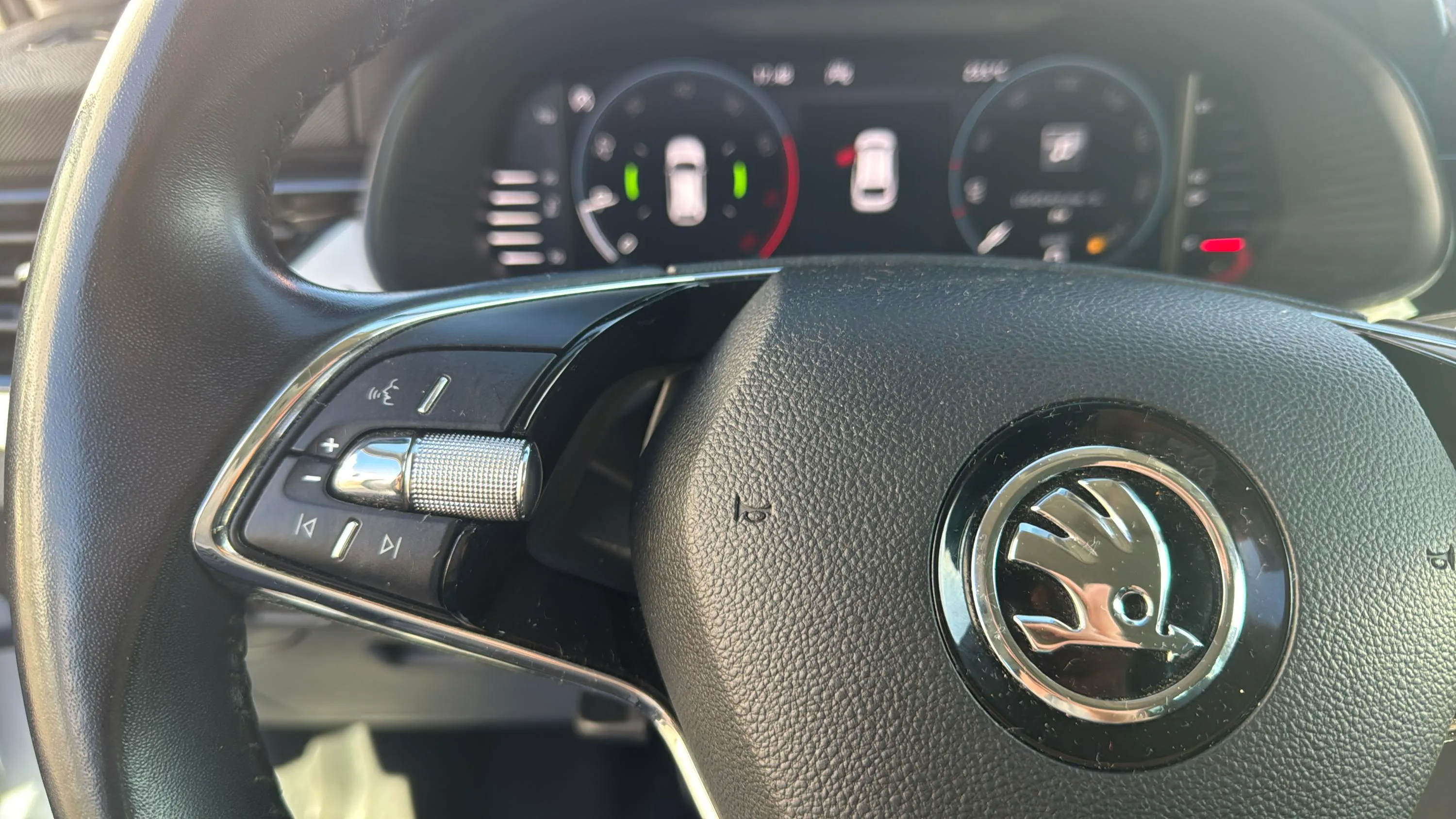 Škoda Scala 1.0 TSI Emotion - foto 17