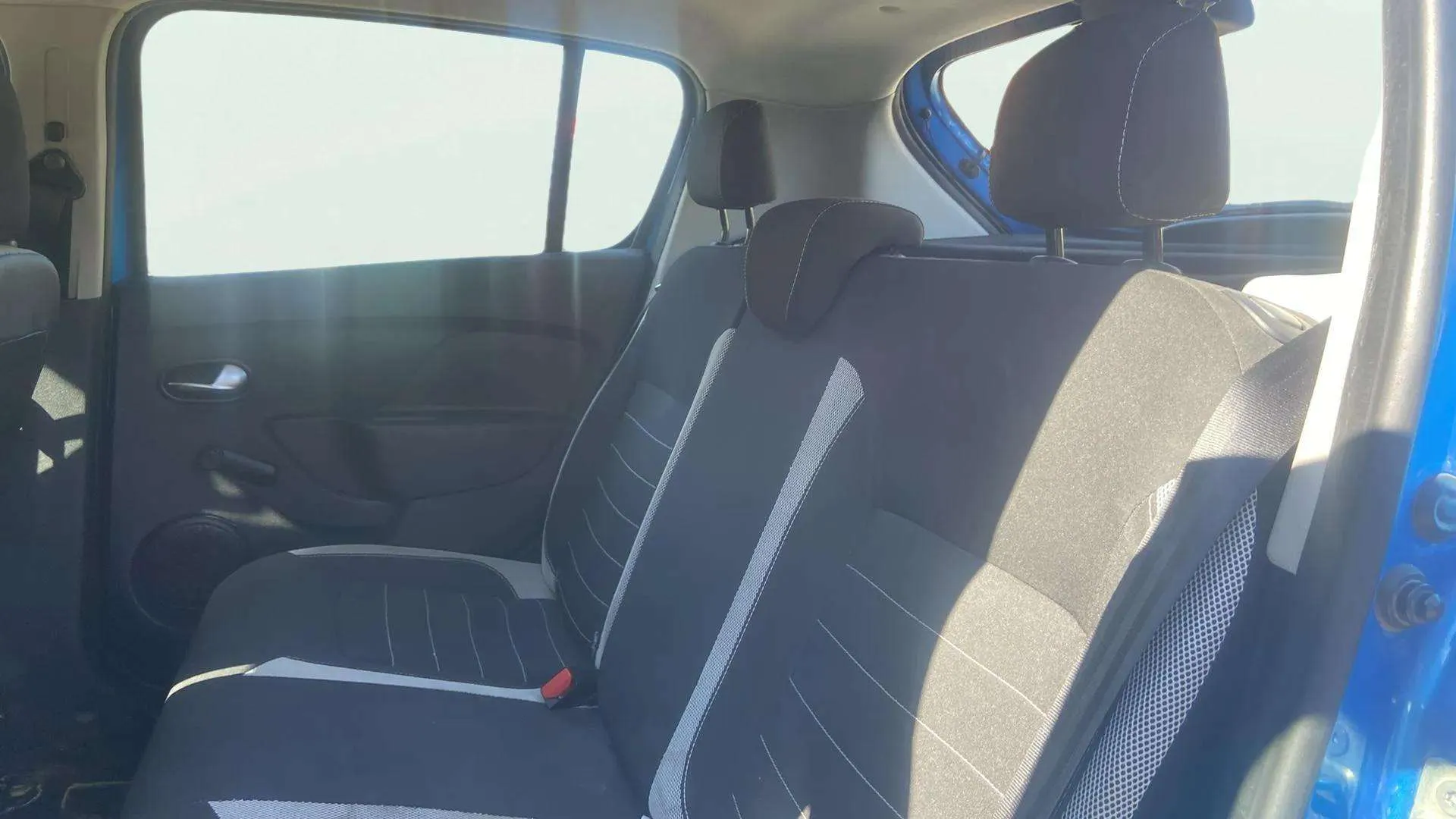 Dacia Sandero Laureate TCe - foto 22