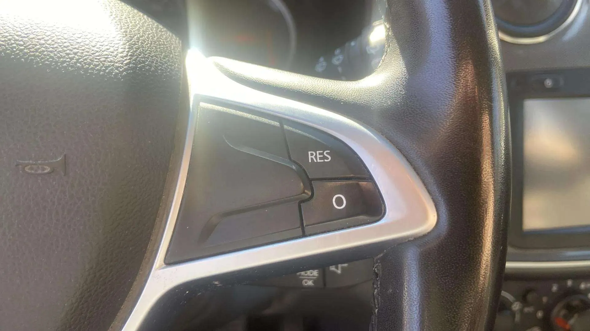 Dacia Sandero Laureate TCe - foto 15