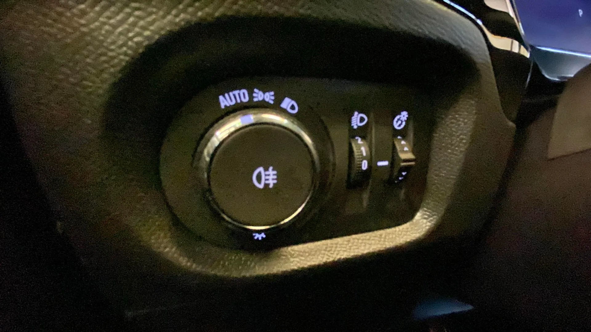 Opel Corsa 1.2T XHT Hybrid GS eDCT - foto 36