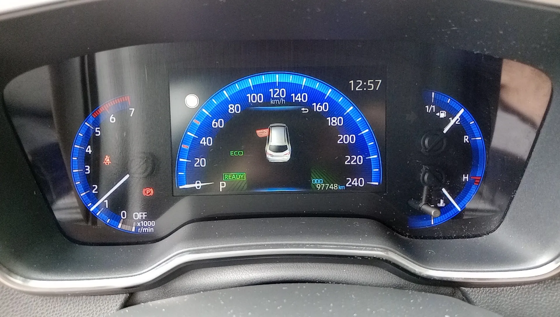 Toyota Corolla 1.8 125H Business Plus E-CVT TOU Sport - foto 14