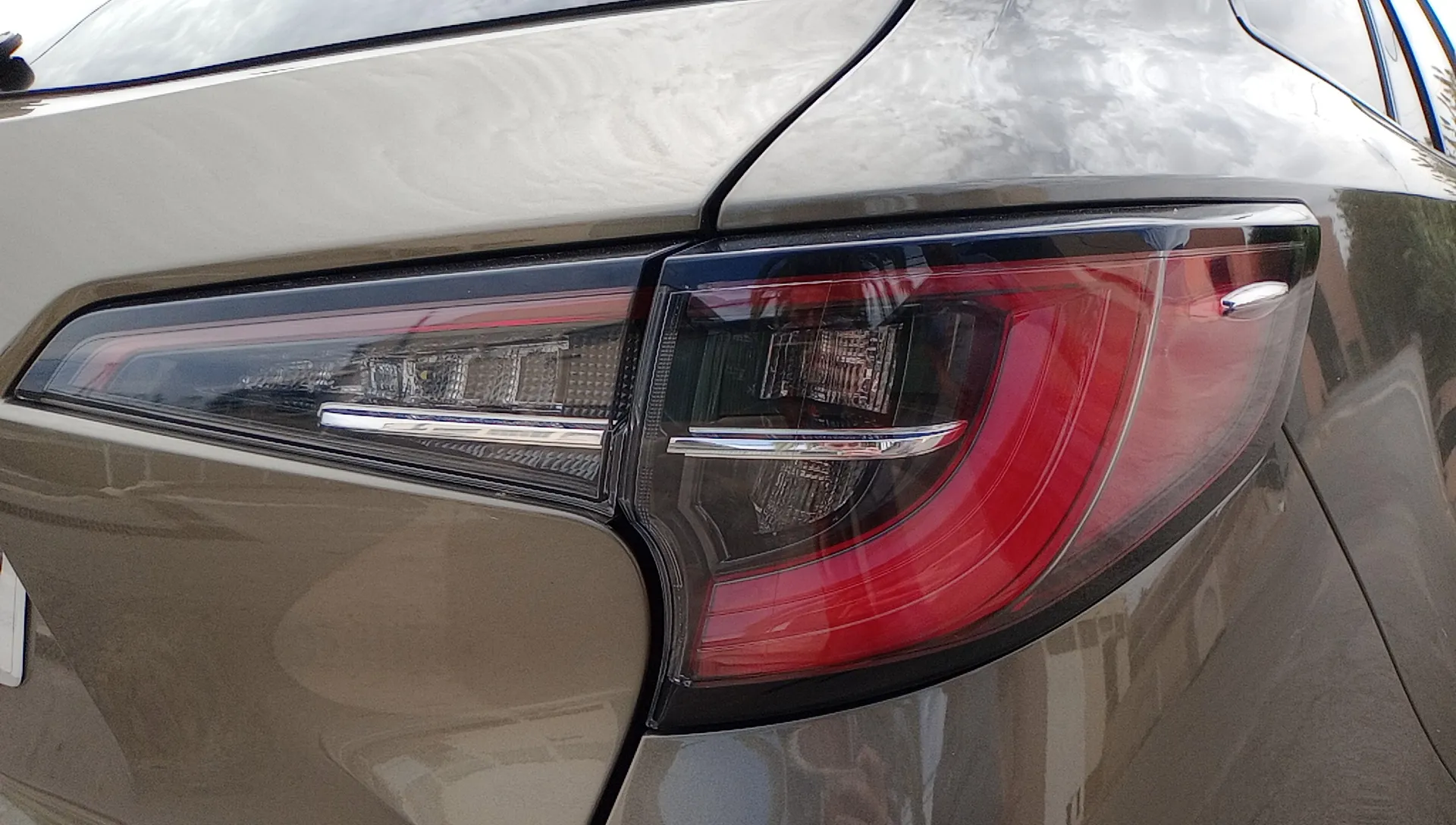 Toyota Corolla 1.8 125H Business Plus E-CVT TOU Sport - foto 26