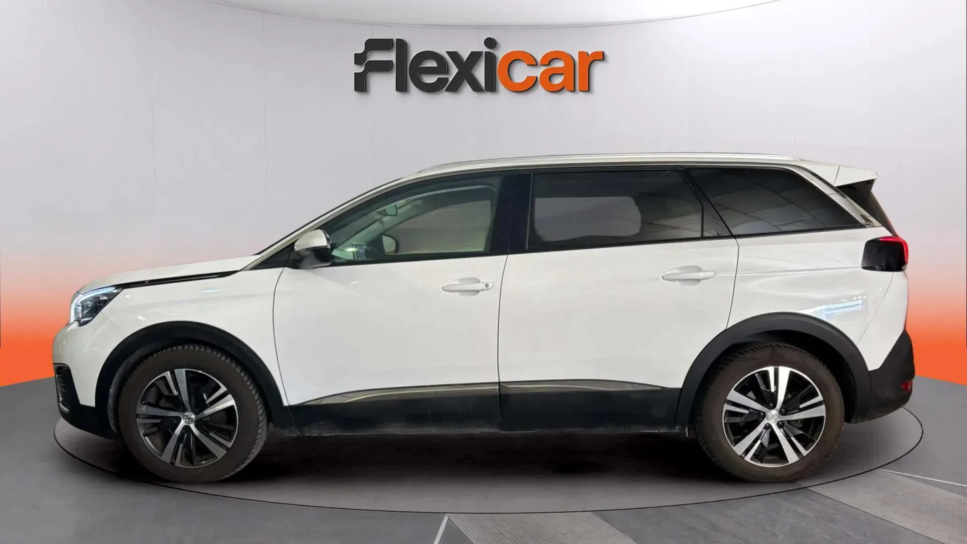 Peugeot 5008 Allure 1.2L PureTech EAT8 - foto 3