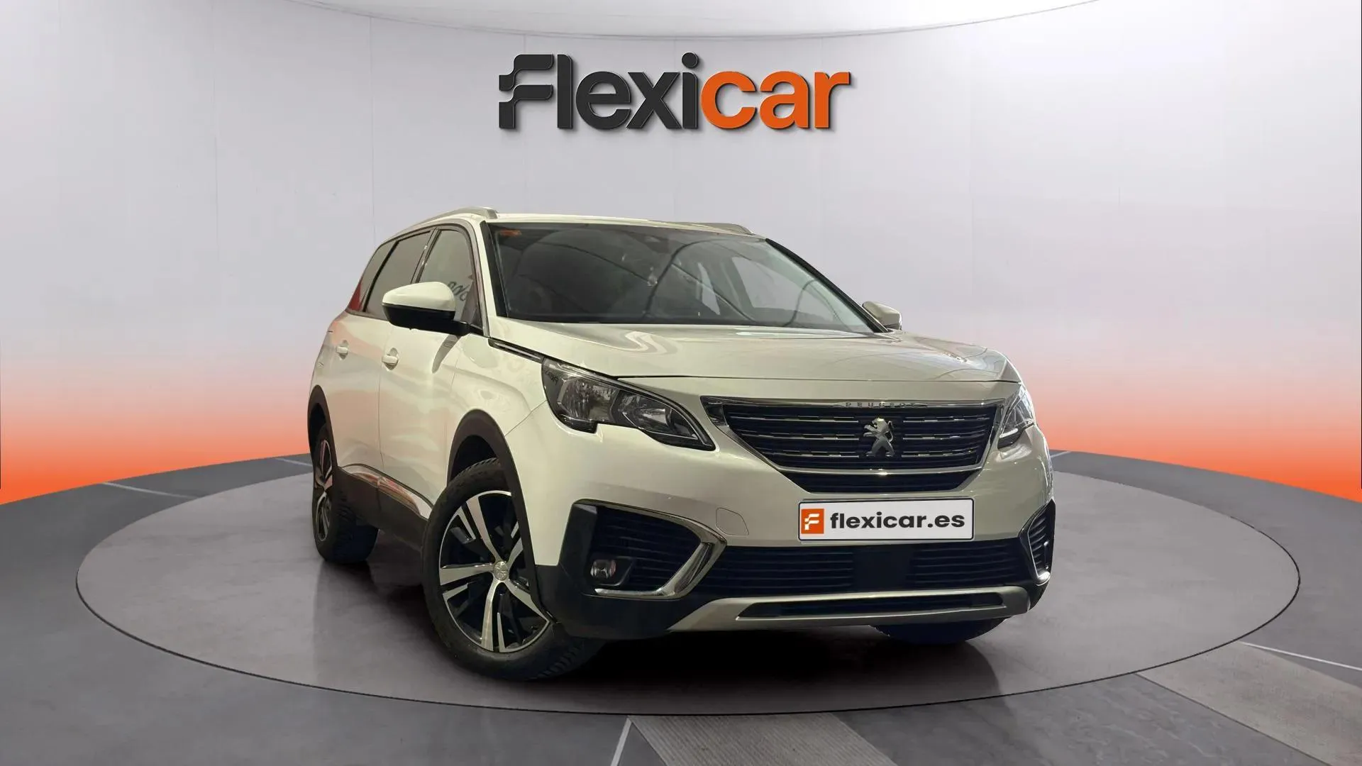 Peugeot 5008 Allure 1.2L PureTech EAT8 - foto 1