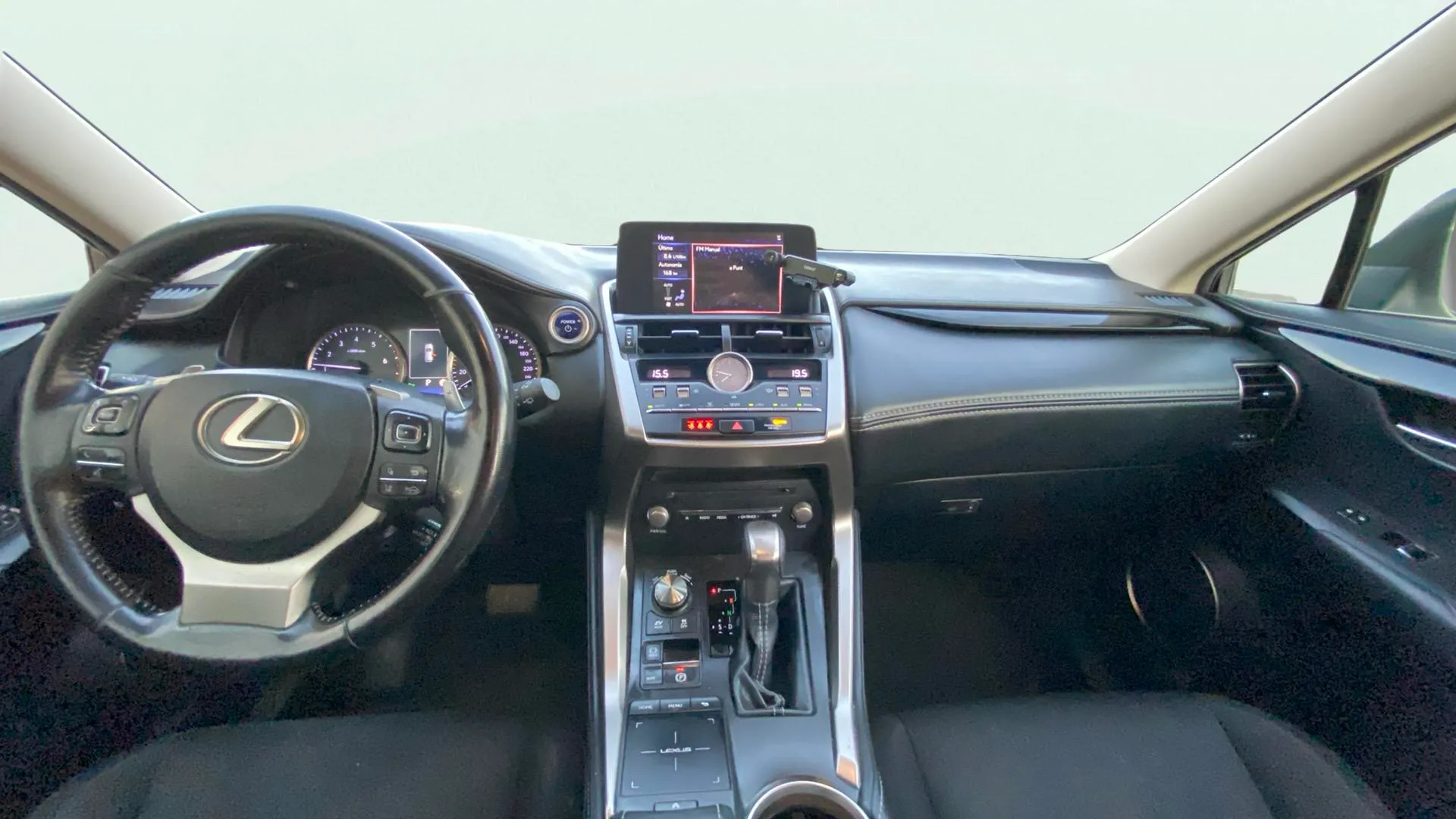 Lexus NX 2.5 300h Business 2WD - foto 15