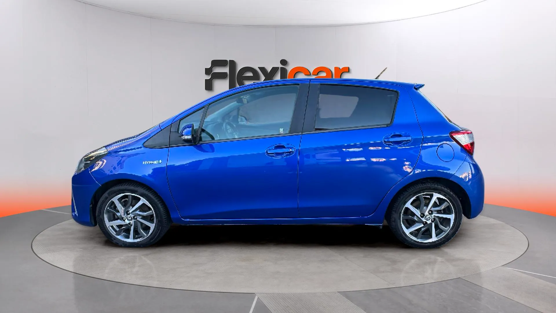 Toyota Yaris 1.5 100H Active Tech - foto 5