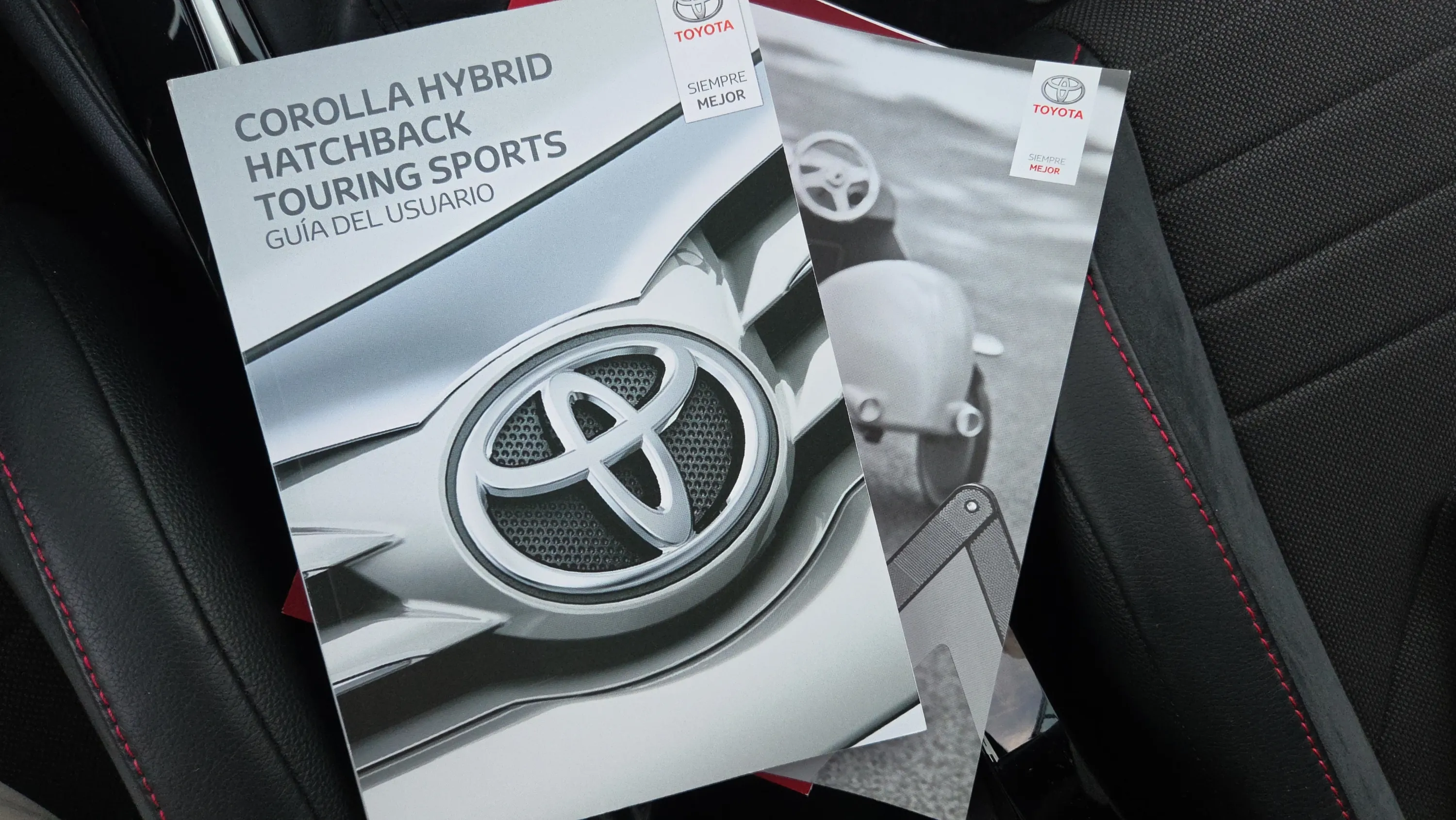Toyota Corolla 2.0 180H Advance E-CVT Touring Sport - foto 26