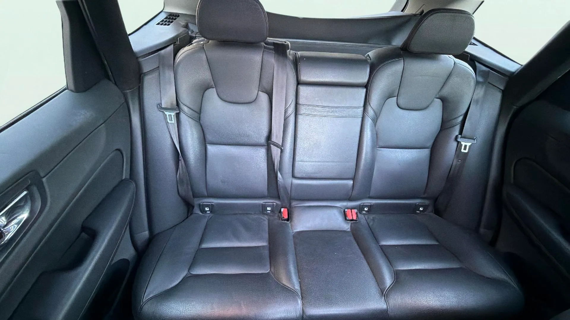 Volvo XC60 2.0 T5 AWD Inscription - foto 11
