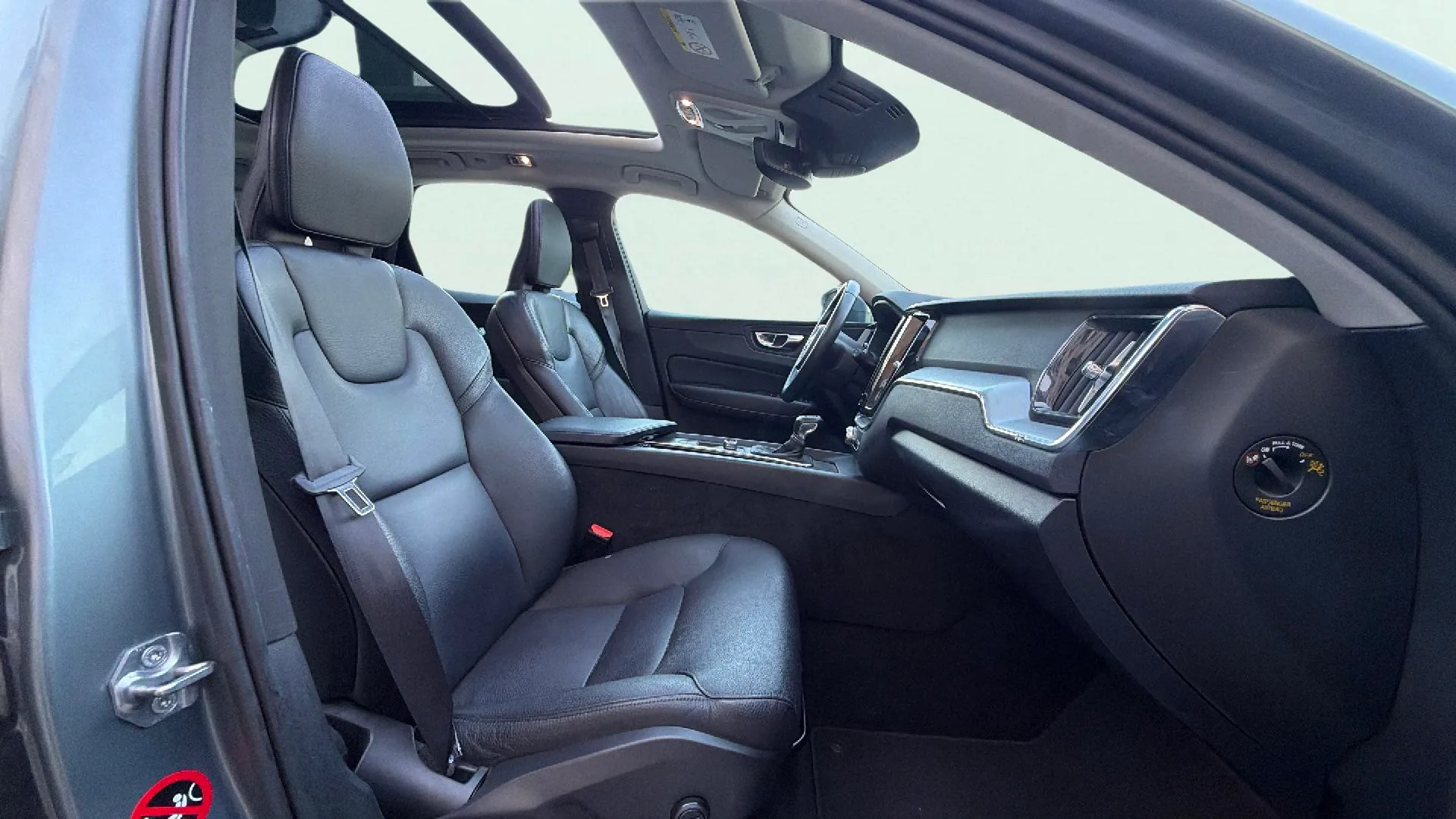 Volvo XC60 2.0 T5 AWD Inscription - foto 9