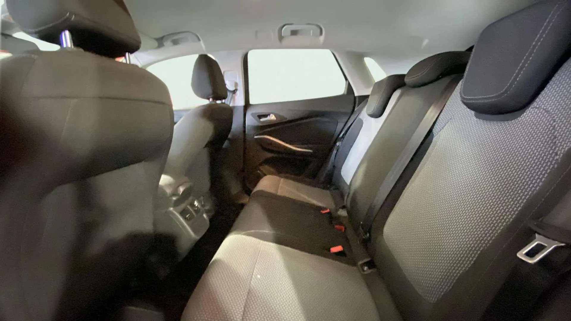 Opel Grandland 1.5 CDTi Design Tech - foto 15
