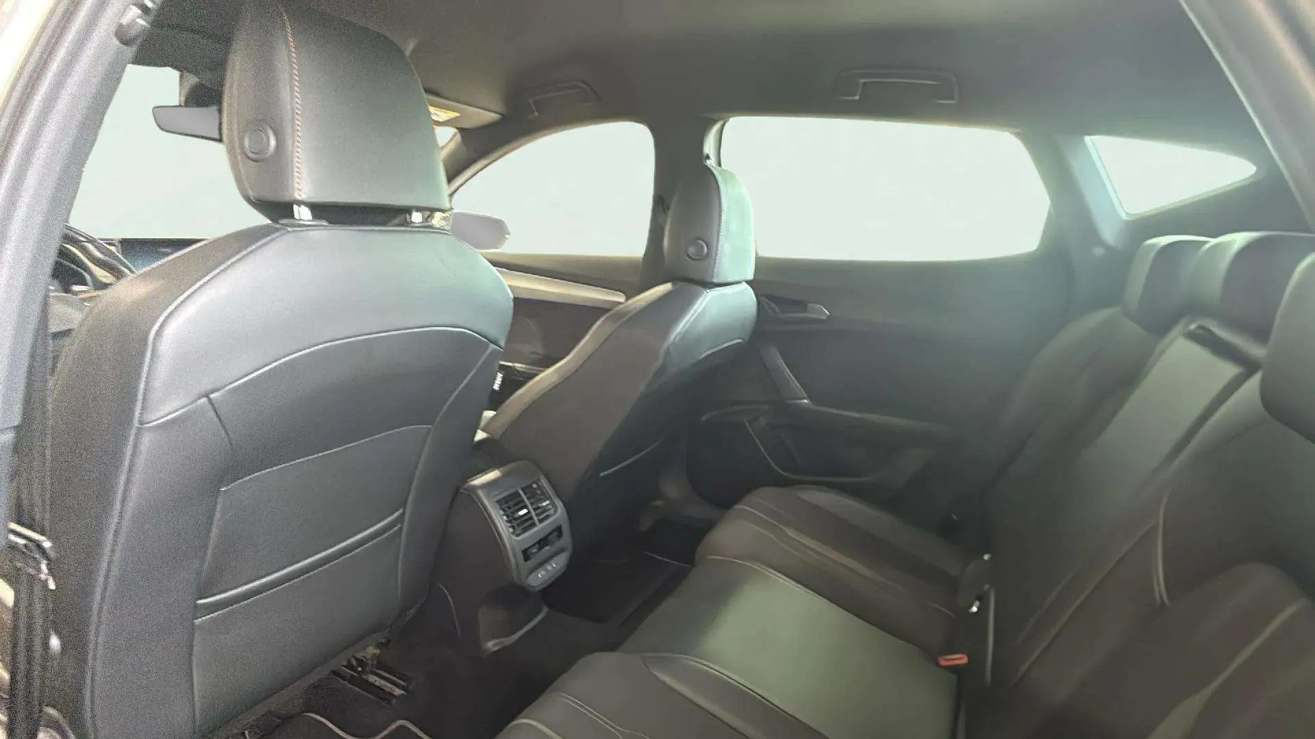 Cupra Formentor 1.5 TSI DSG - foto 20