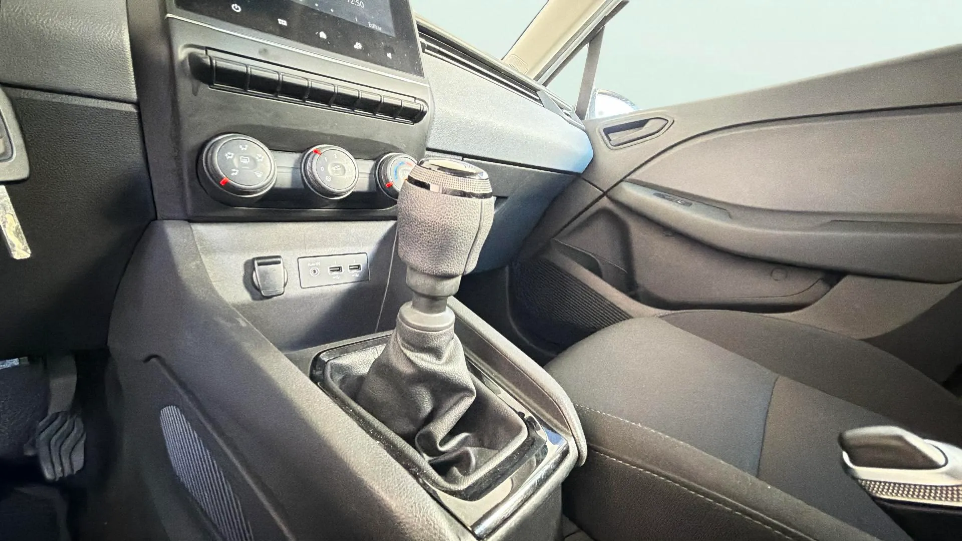 Renault Clio Equilibre Blue dCi - foto 13
