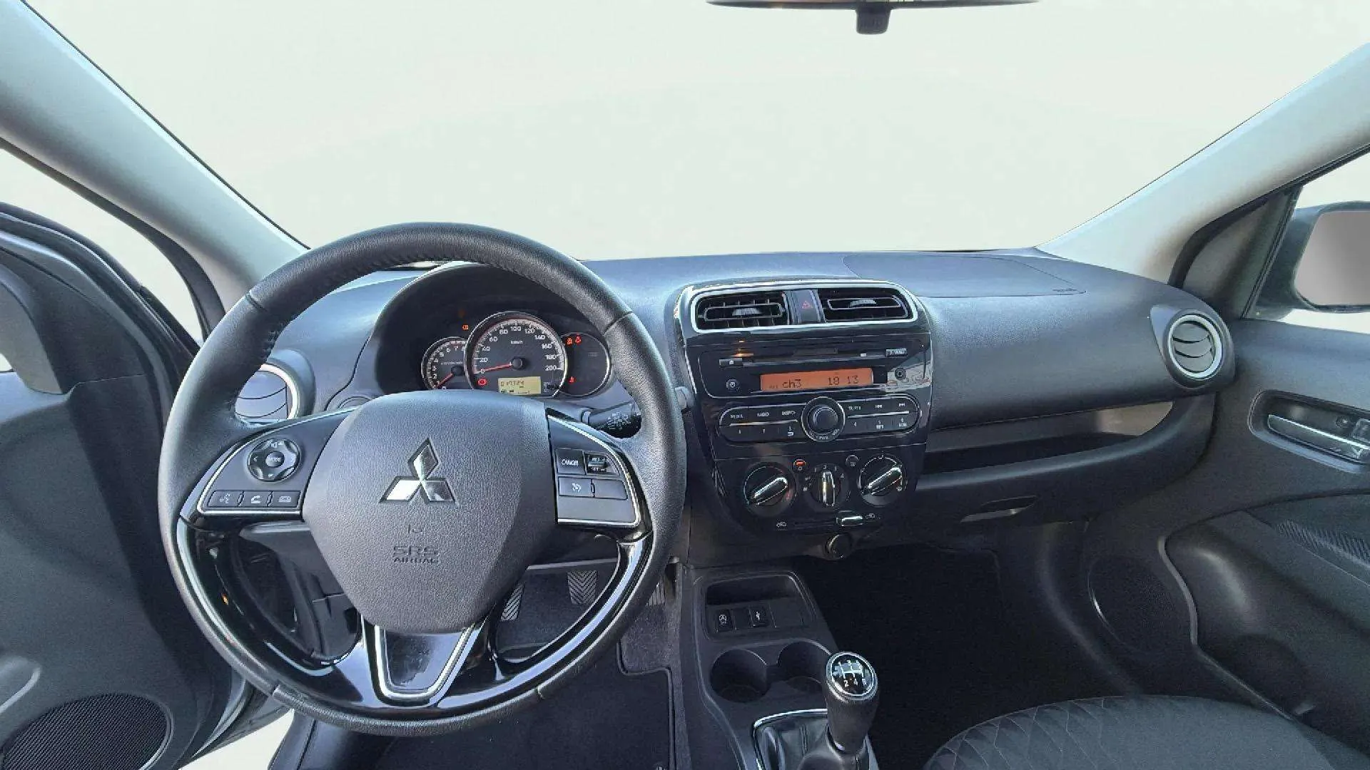 Mitsubishi Space Star 120 MPI Motion - foto 11