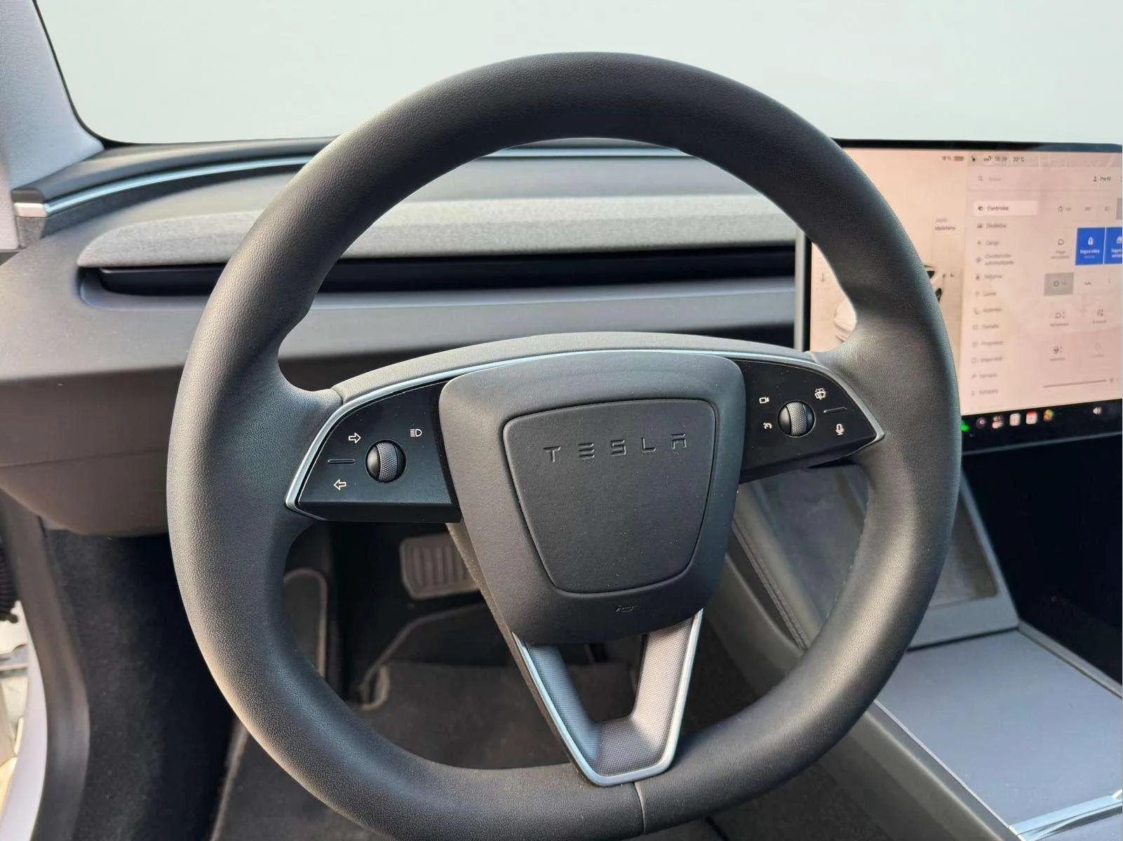 Tesla Model 3 RWD - foto 14