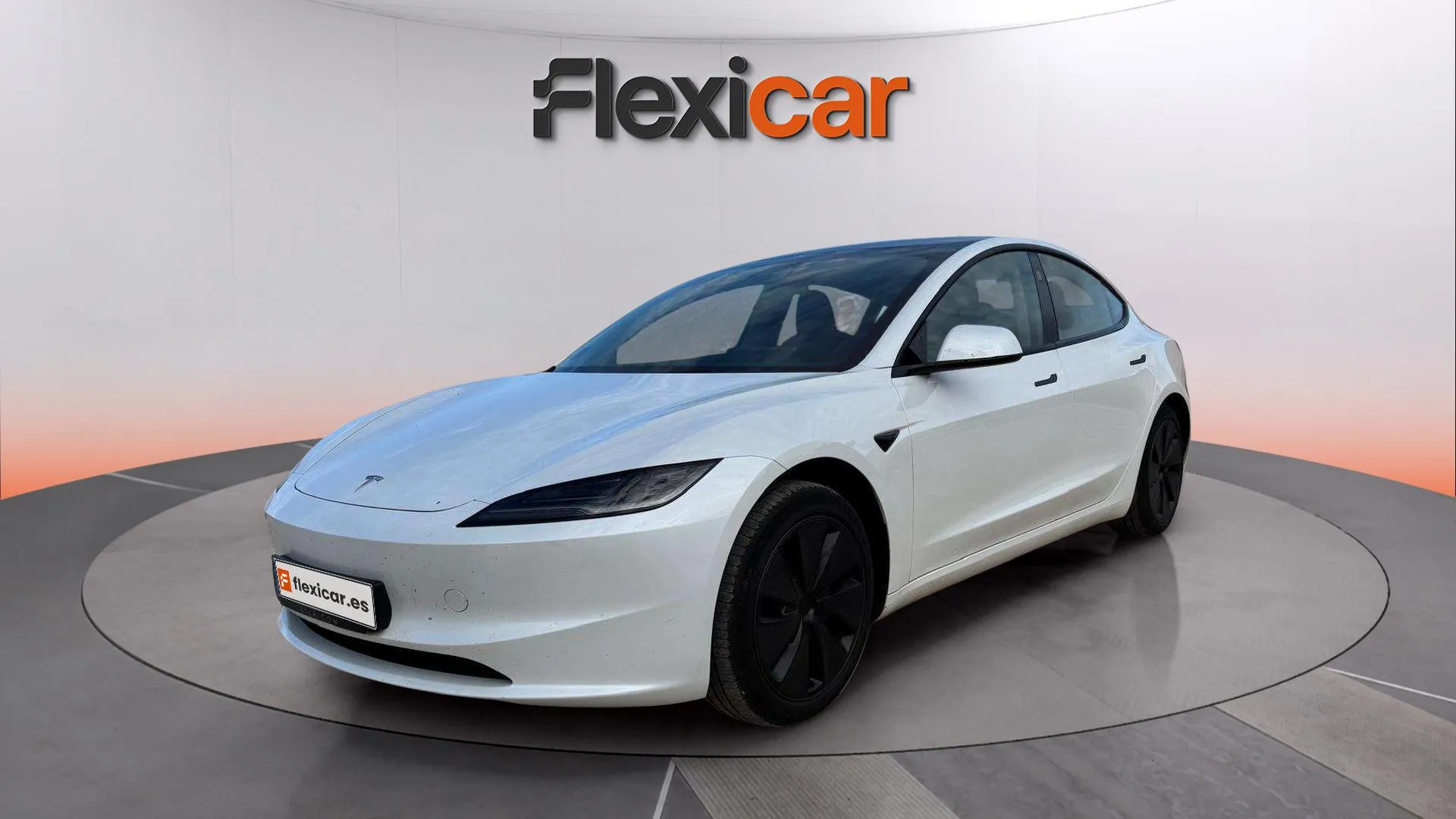 Tesla Model 3 RWD - foto 3
