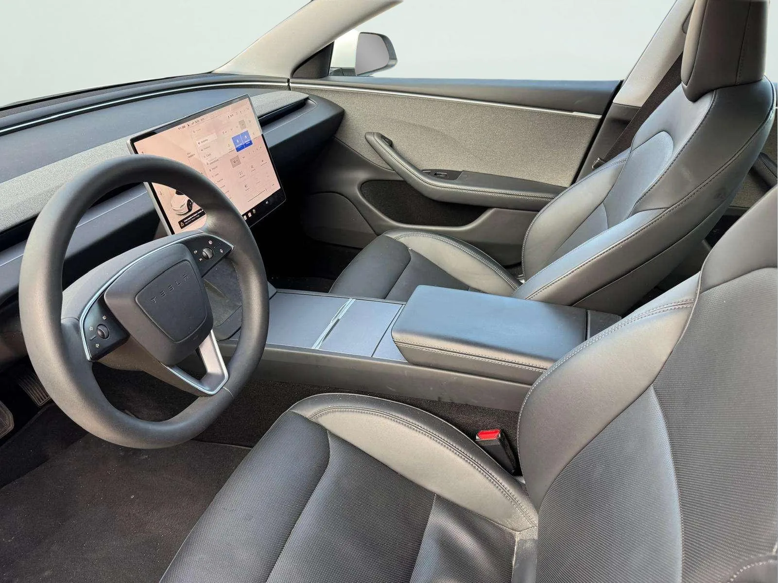 Tesla Model 3 RWD - foto 9