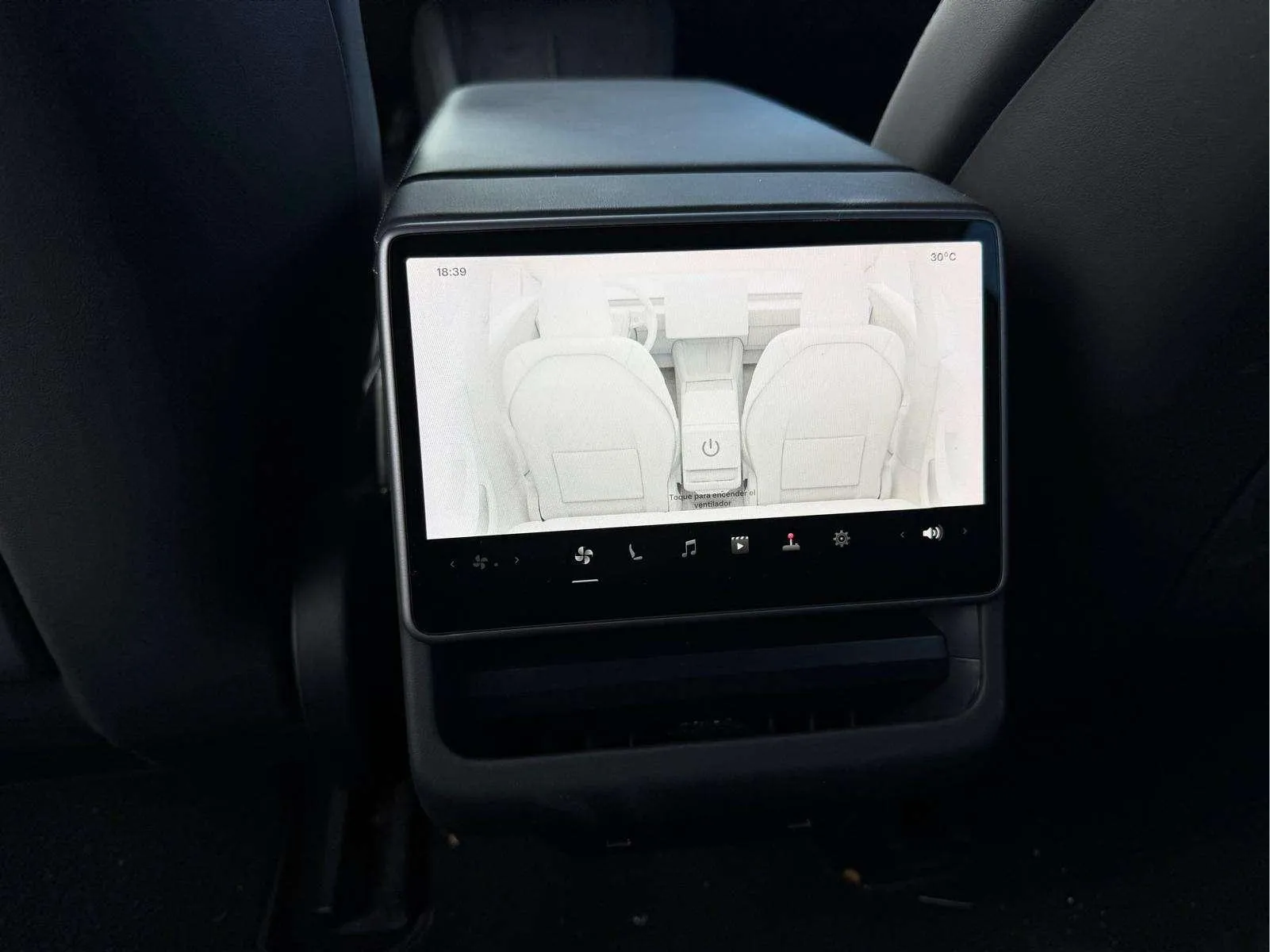Tesla Model 3 RWD - foto 16