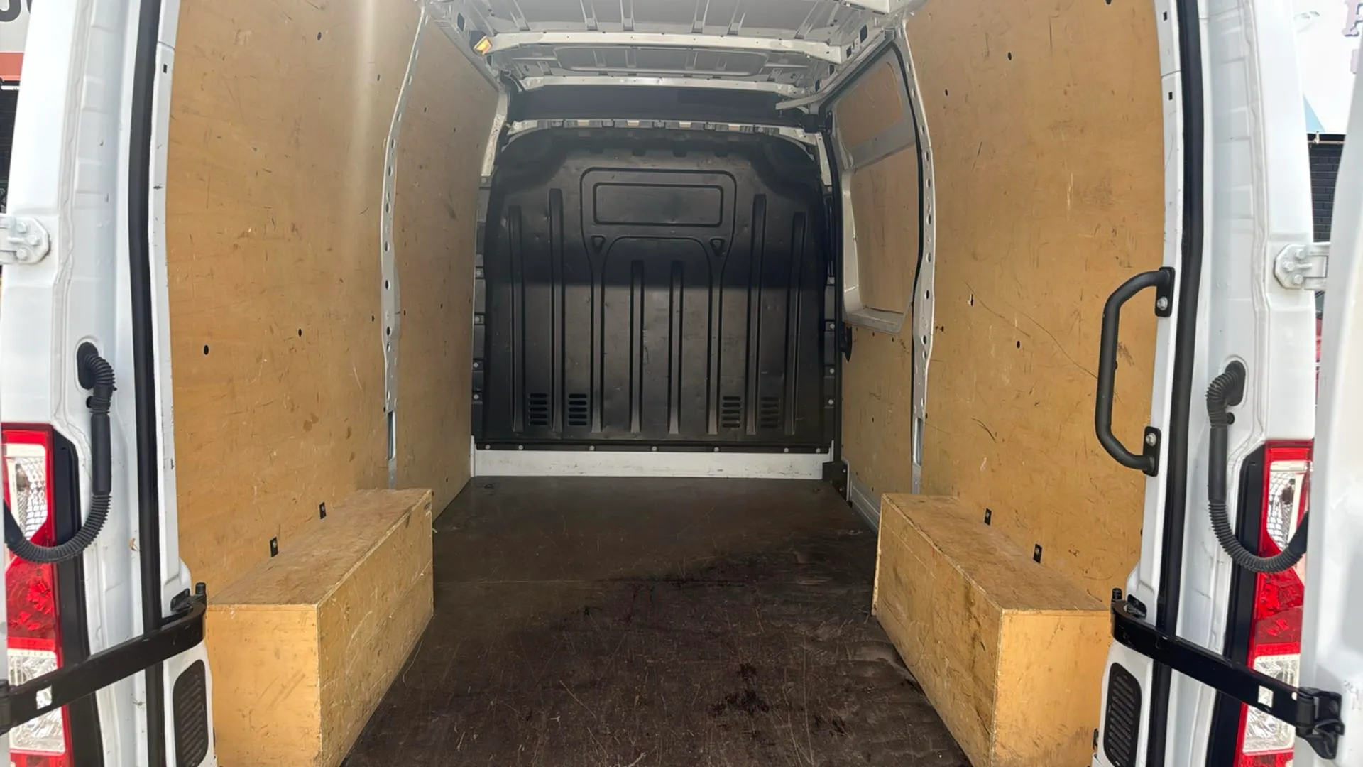 Renault Master Furg. DC T L2H2 3500 B dCi - foto 16