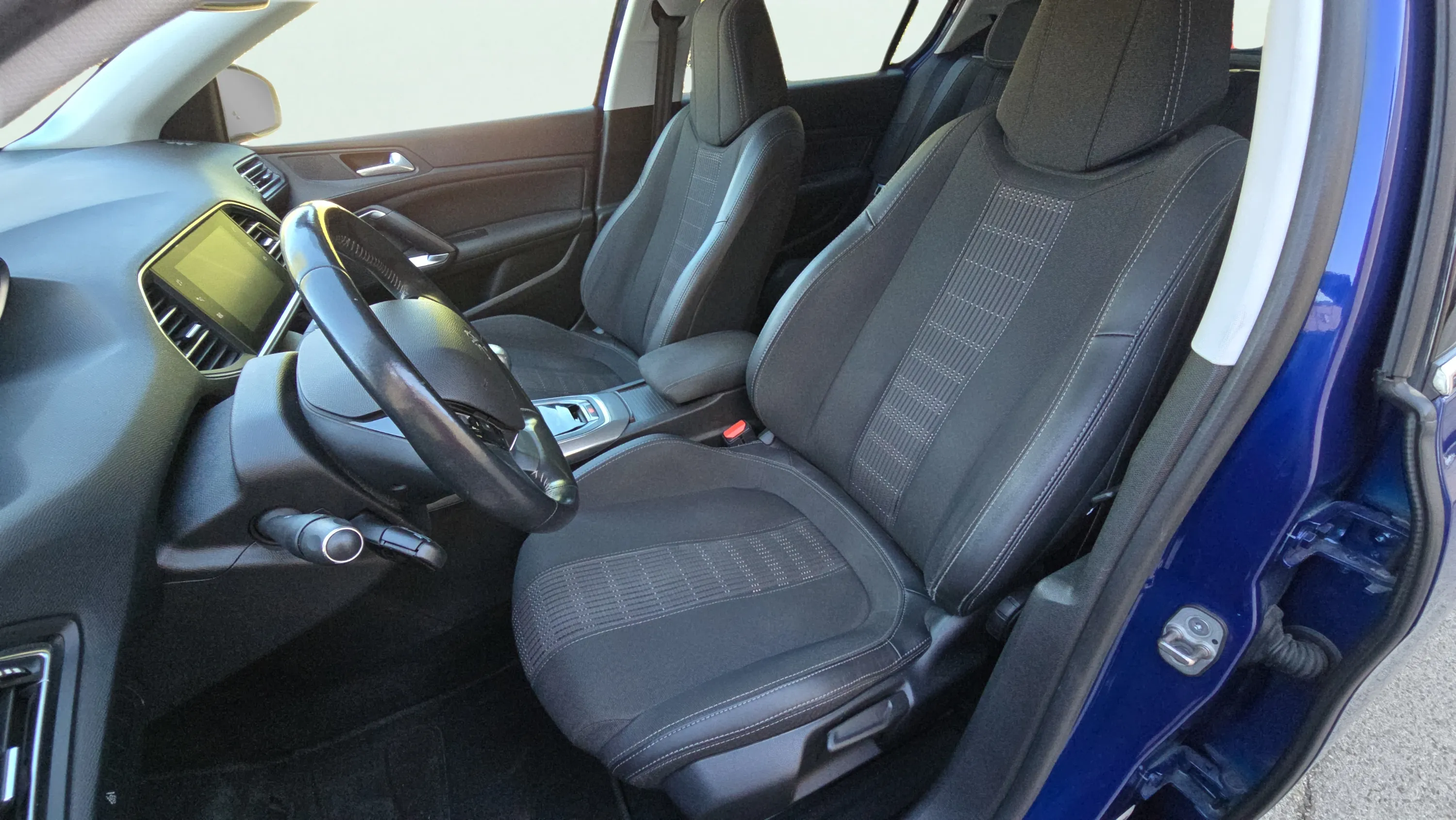 Peugeot 308 Business Line 1.5 BlueHDi - foto 9