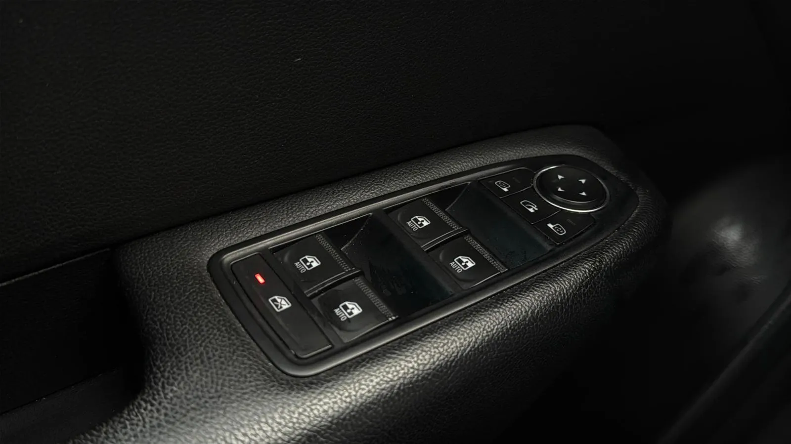 Renault Arkana Evolution TCe EDC mild hybr - foto 21