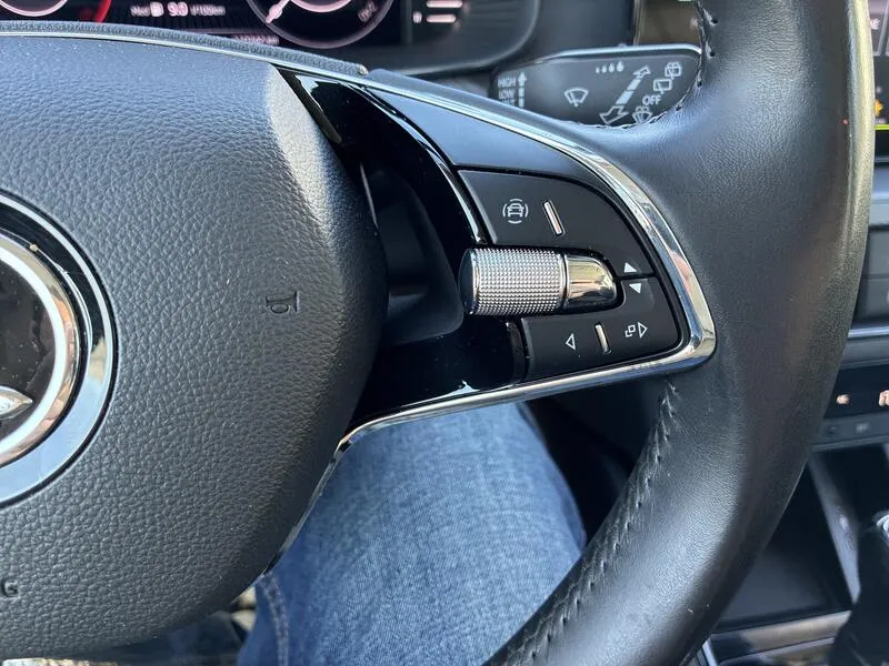 Škoda Kamiq 1.0 TSI DSG Ambition - foto 23