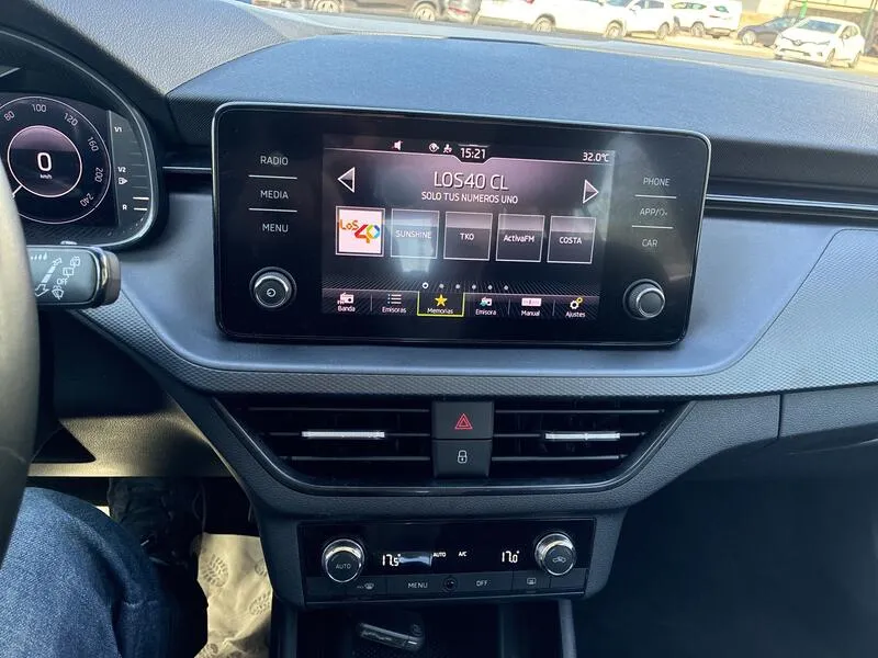 Škoda Kamiq 1.0 TSI DSG Ambition - foto 24