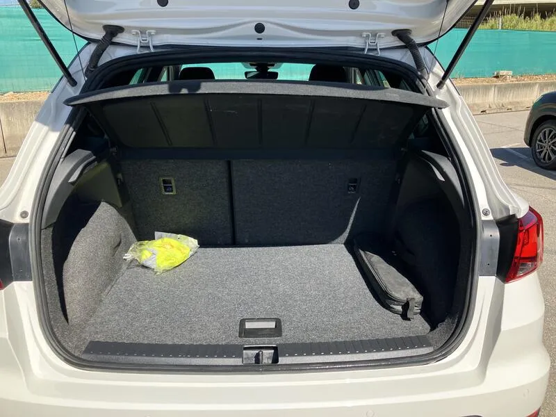 SEAT Arona 1.0 TSI Xperience Plus - foto 36