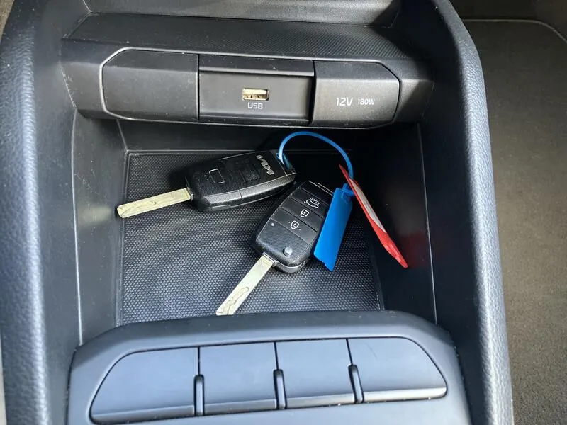 Kia Stonic 1.2 DPi Concept - foto 48
