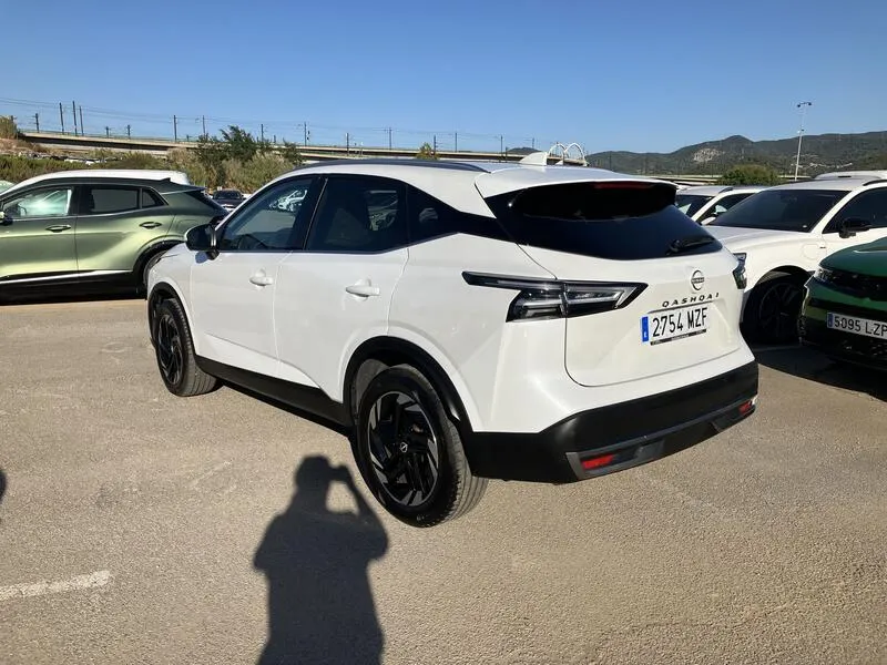 Nissan Qashqai DIG-T mHEV CVT 4x4 N-Connecta - foto 4