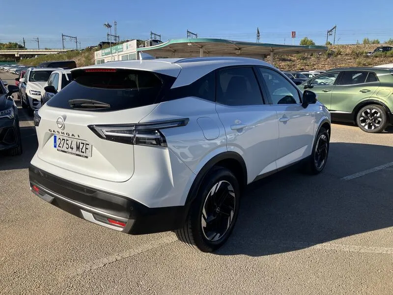 Nissan Qashqai DIG-T mHEV CVT 4x4 N-Connecta - foto 6