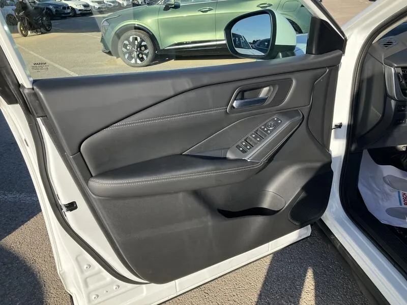 Nissan Qashqai DIG-T mHEV CVT 4x4 N-Connecta - foto 11