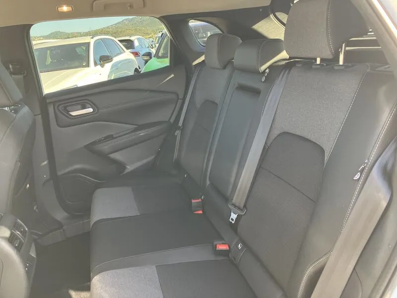 Nissan Qashqai DIG-T mHEV CVT 4x4 N-Connecta - foto 27