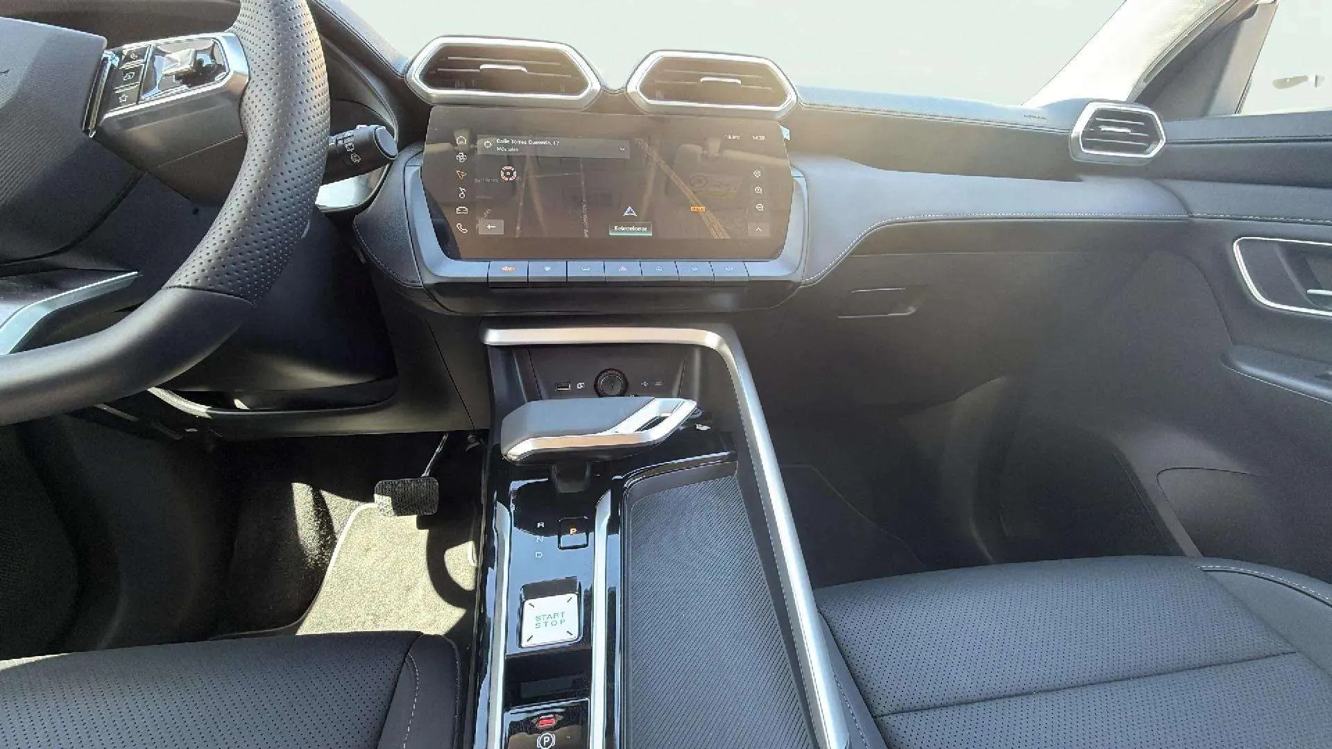 MG ZS Hybrid+ Luxury - foto 18