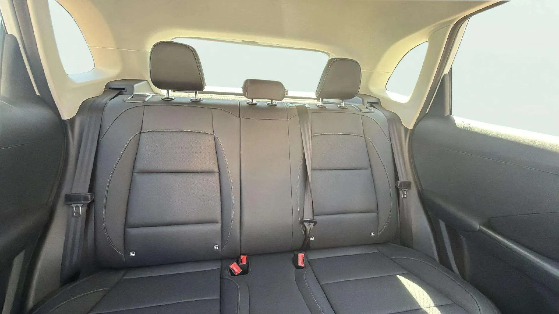 MG ZS Hybrid+ Luxury - foto 21