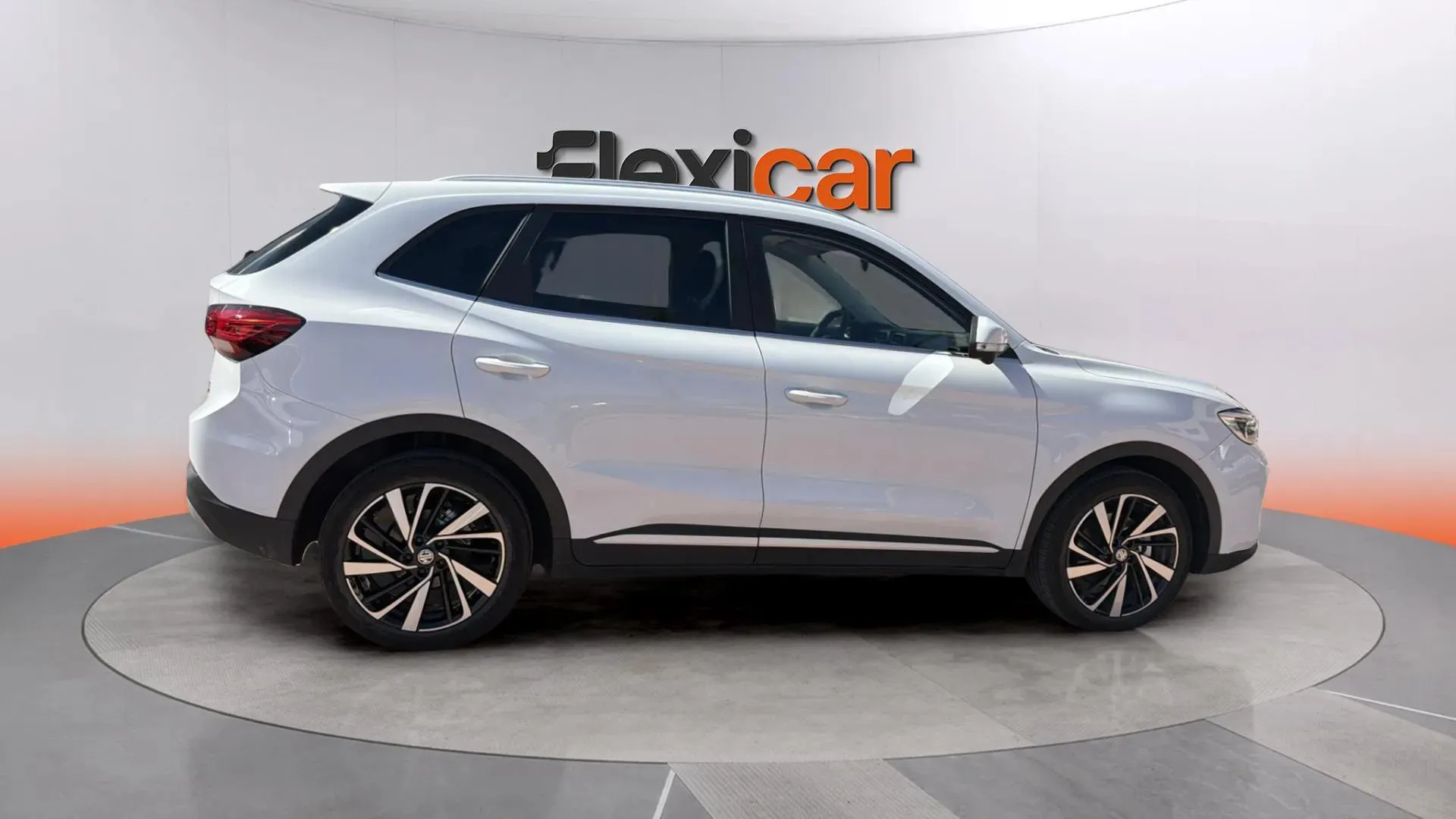 MG ZS Hybrid+ Luxury - foto 7