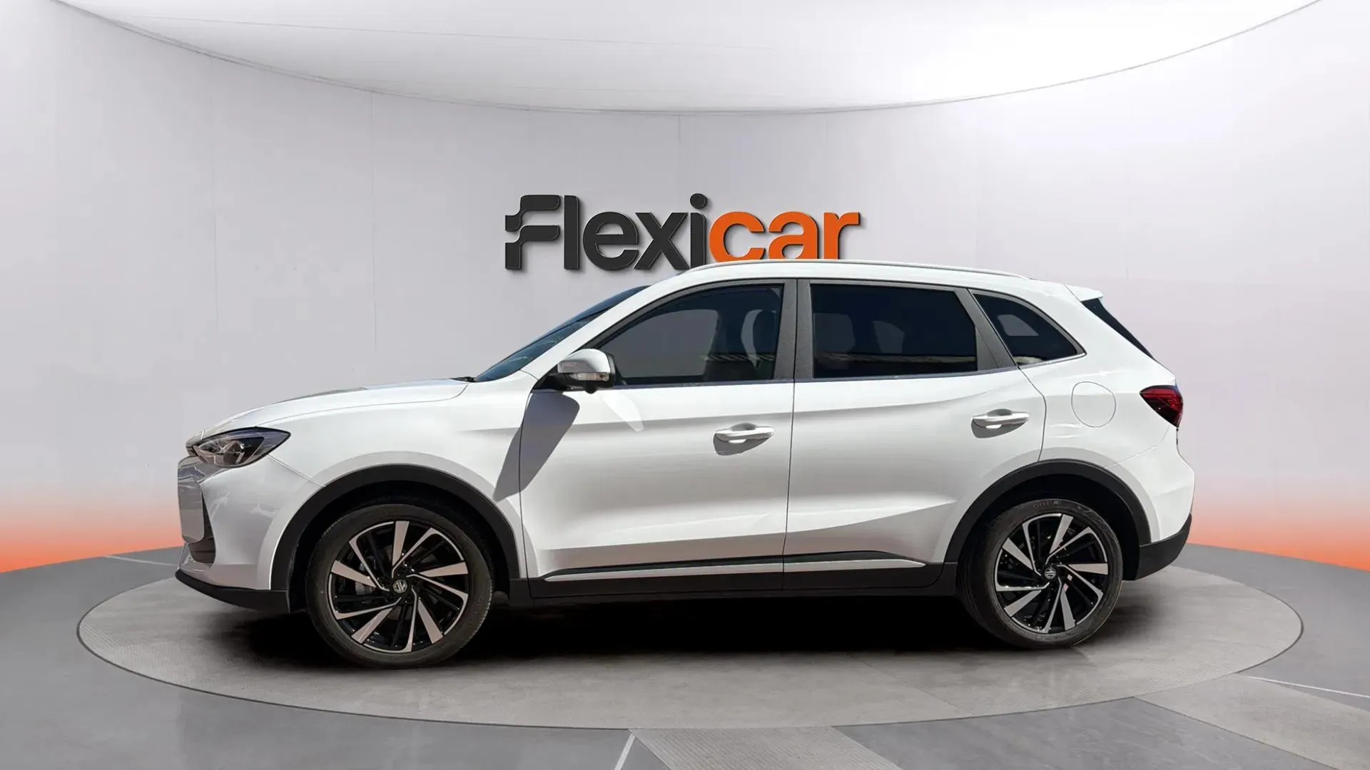 MG ZS Hybrid+ Luxury - foto 8
