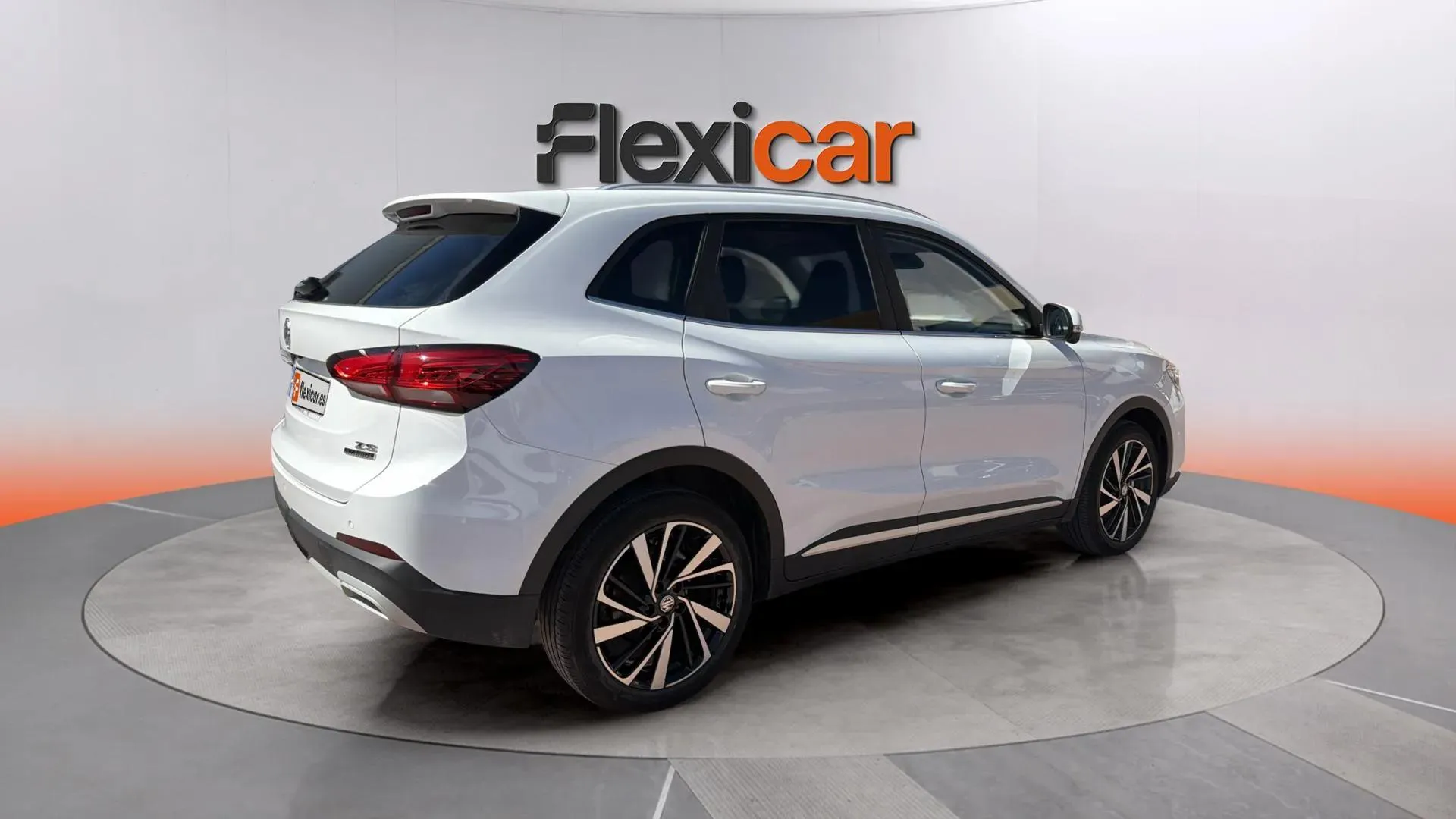 MG ZS Hybrid+ Luxury - foto 5